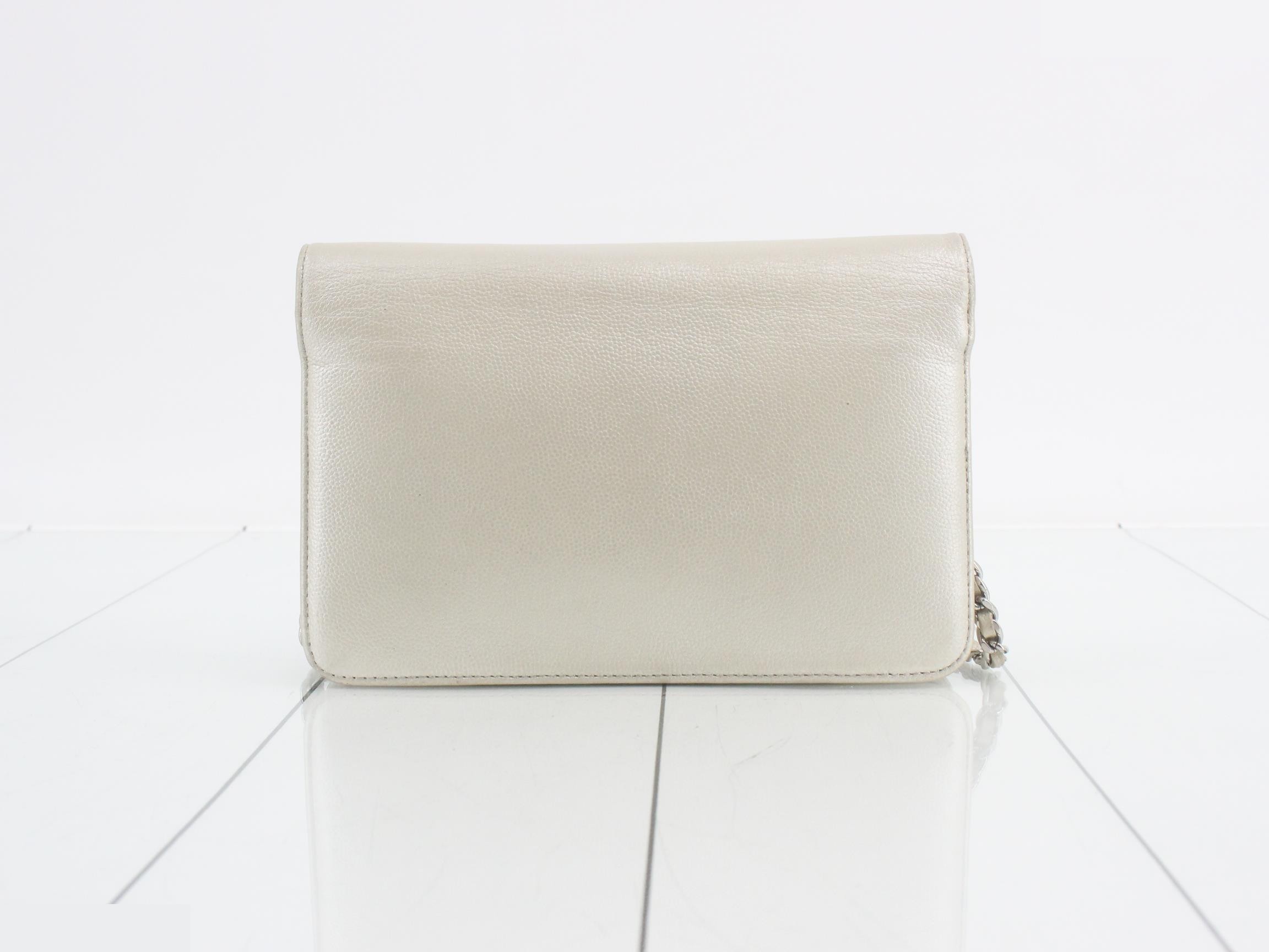 handbag — view 2
