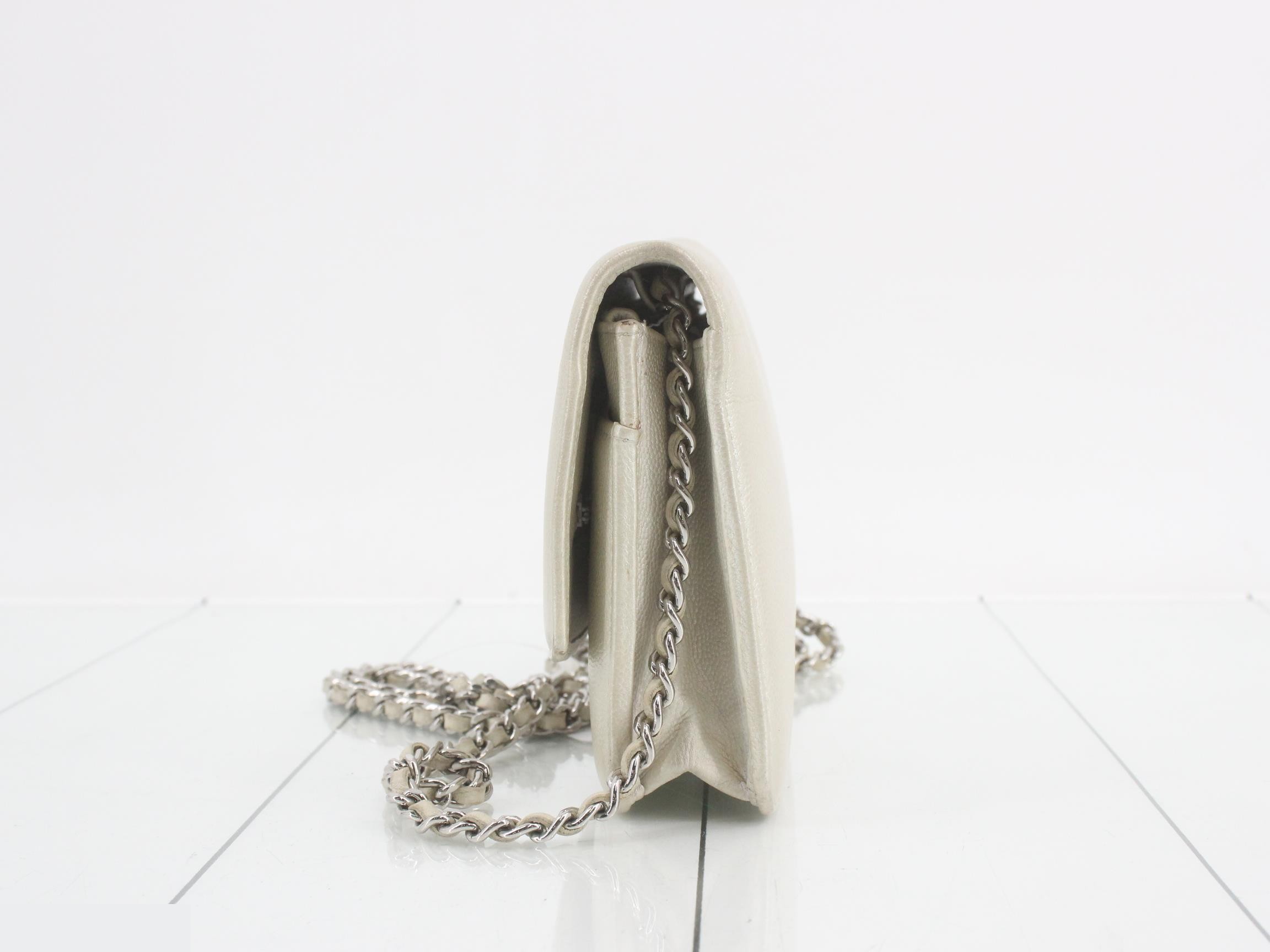 handbag — view 3