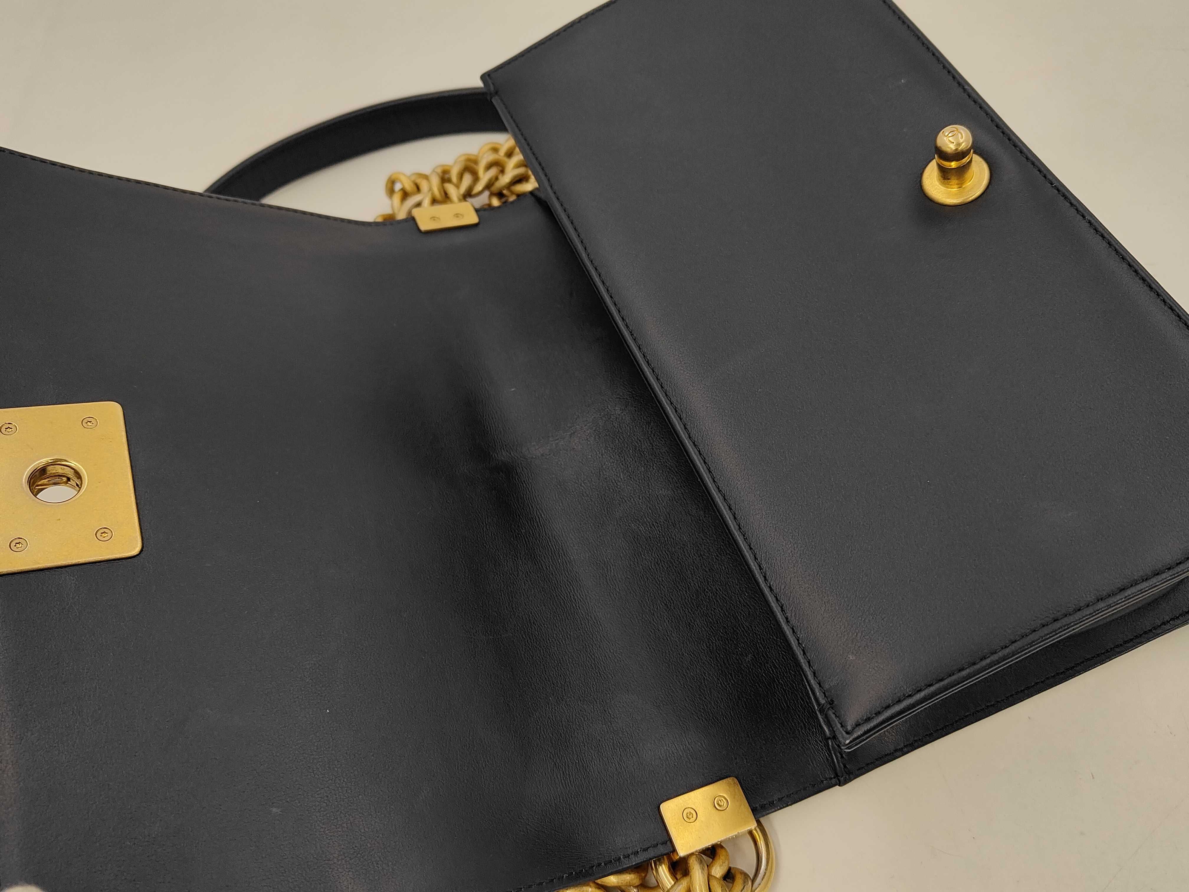 Boy Chanel Chain Shoulder Bag, Navy Lambskin, Gold Hardware. — view 8
