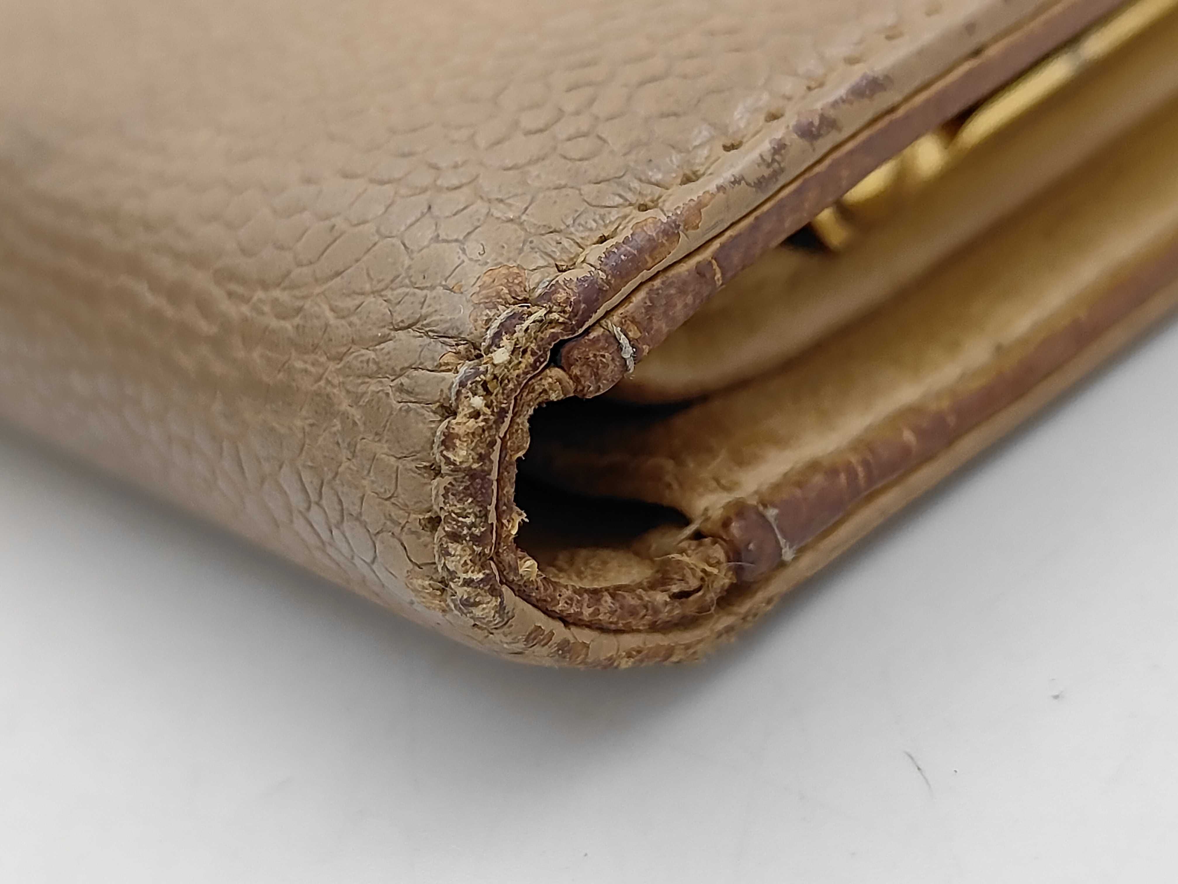 Caviar Skin Wallet Coco Mark Beige Wallet — view 3