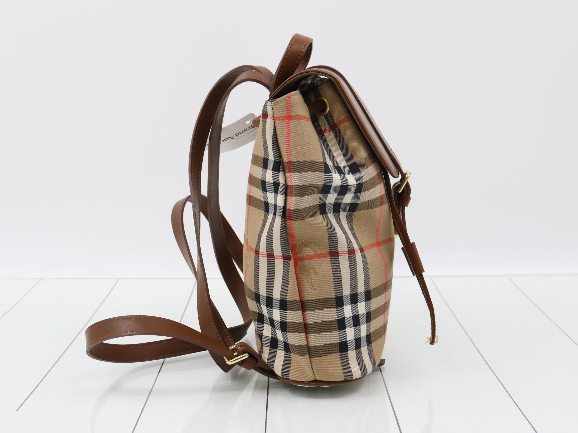 Burberrys Vintage Backpack - Nova Check — view 4