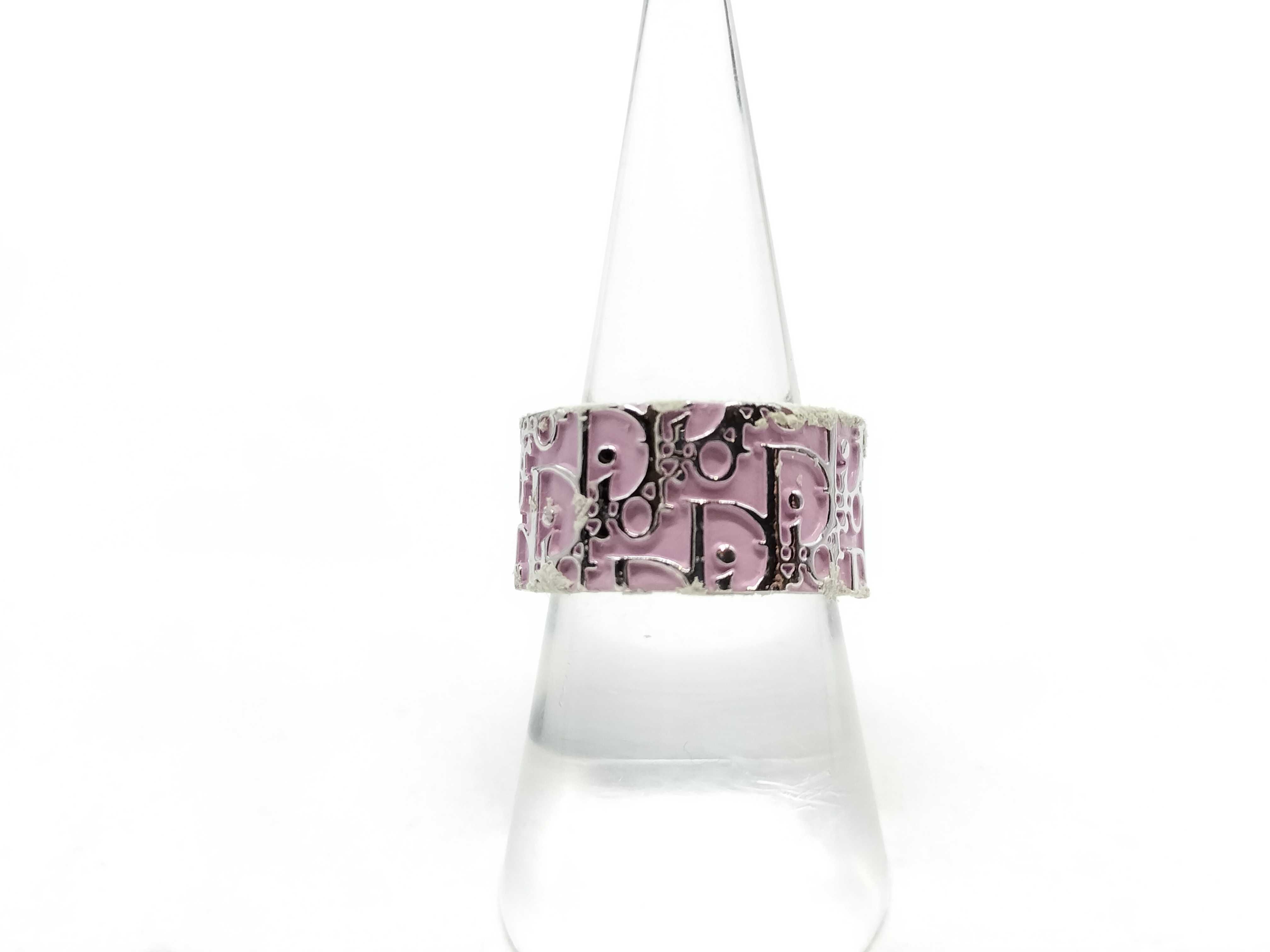 Trotter Ring