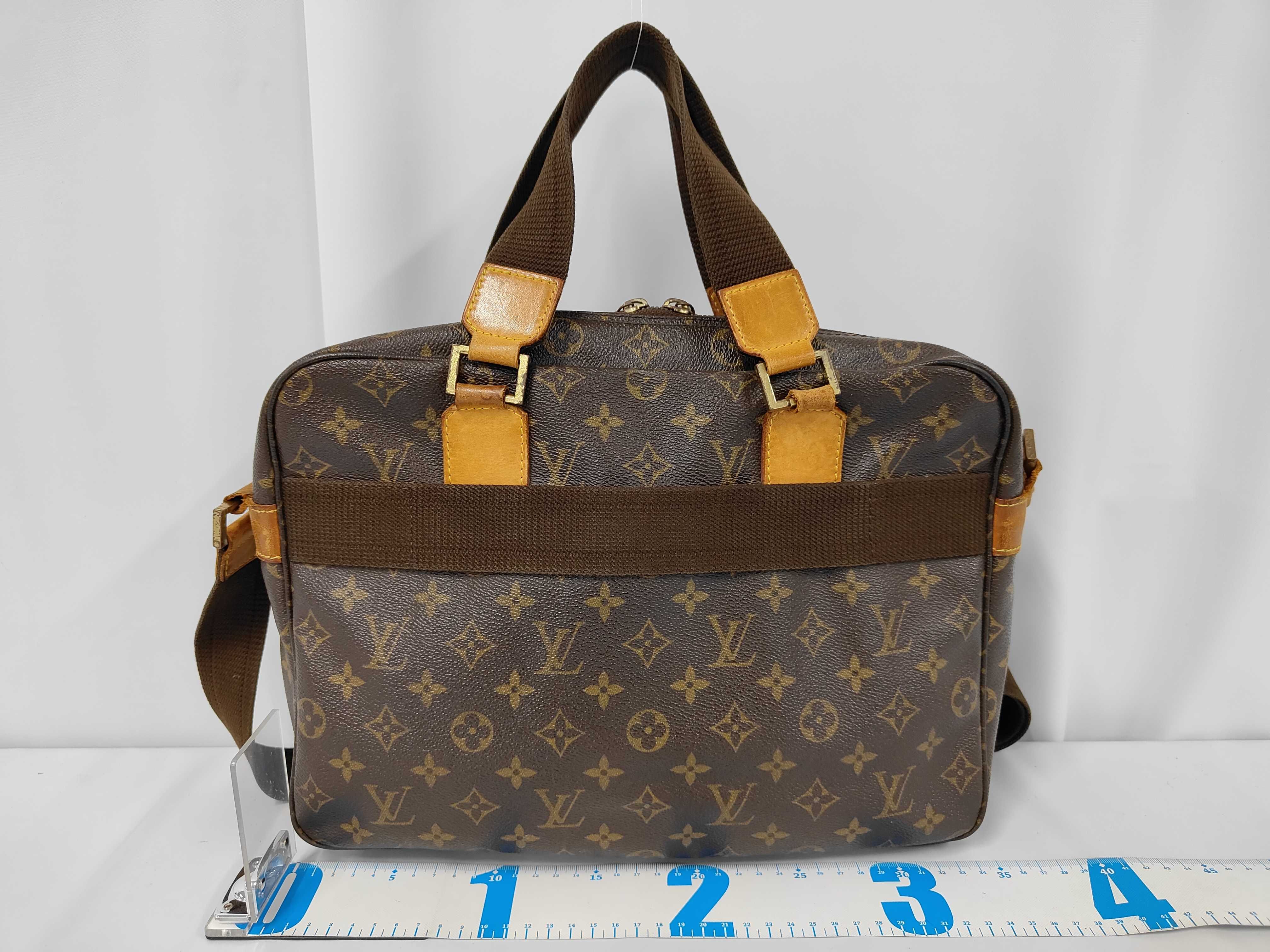 Monogram M40043 Sac Bosphore Shoulder Bag — view 2