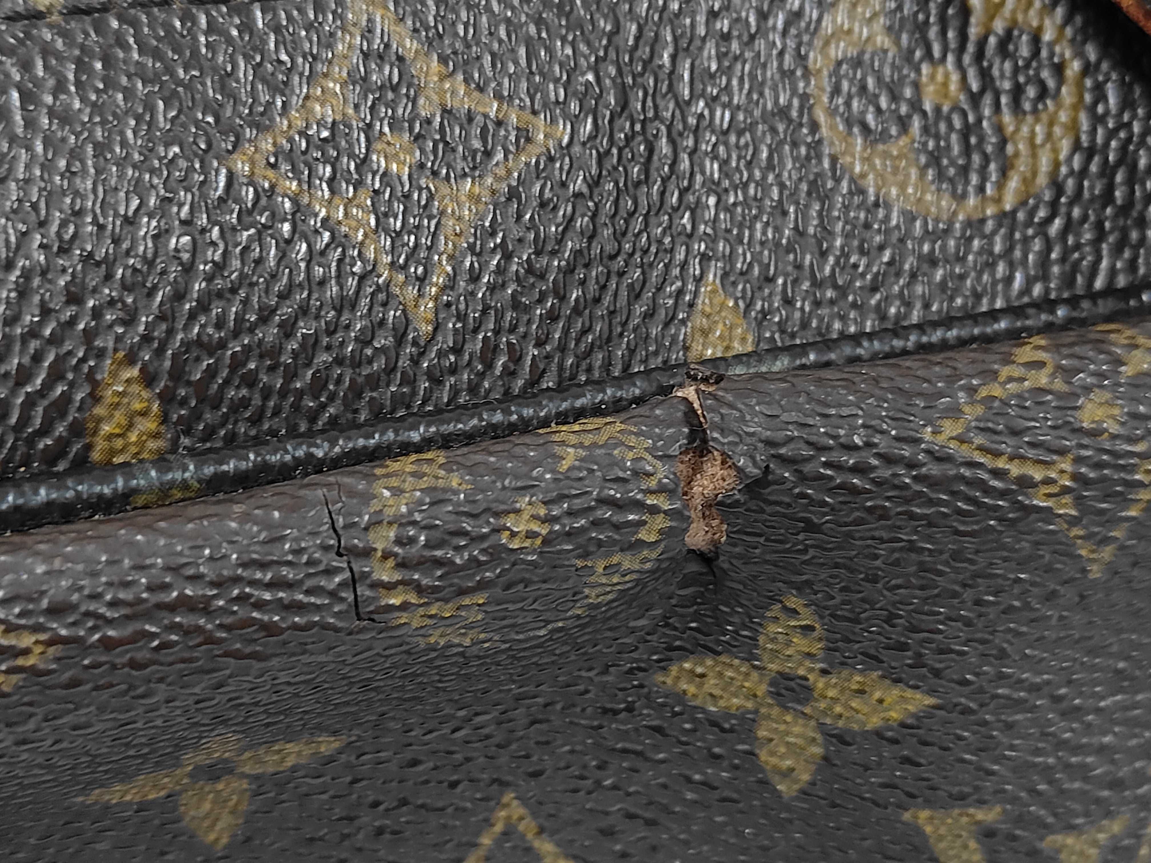 Monogram M40043 Sac Bosphore Shoulder Bag — view 8