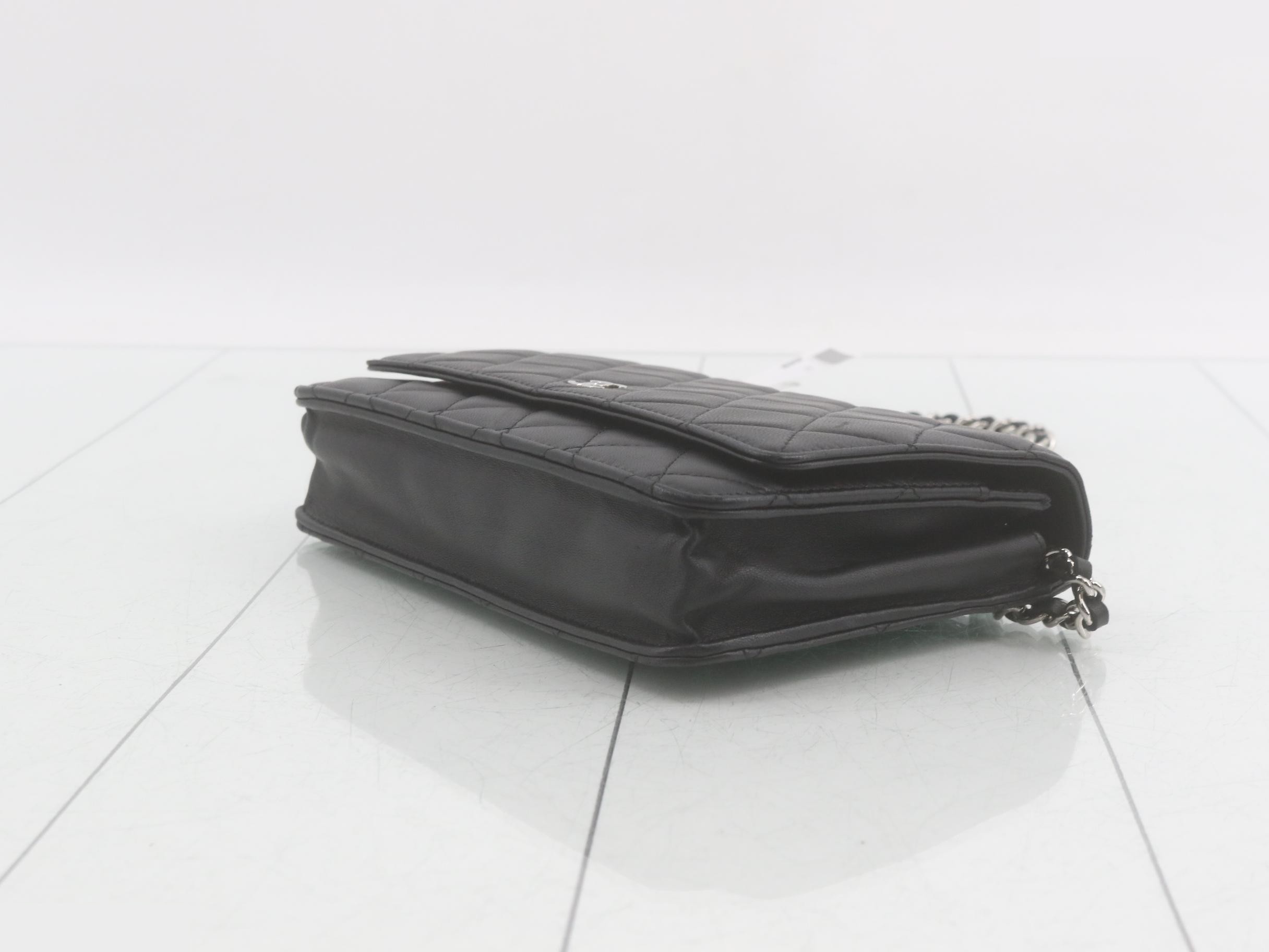 Matelassé Lambskin Chain Wallet Shoulder Bag, Black — view 6