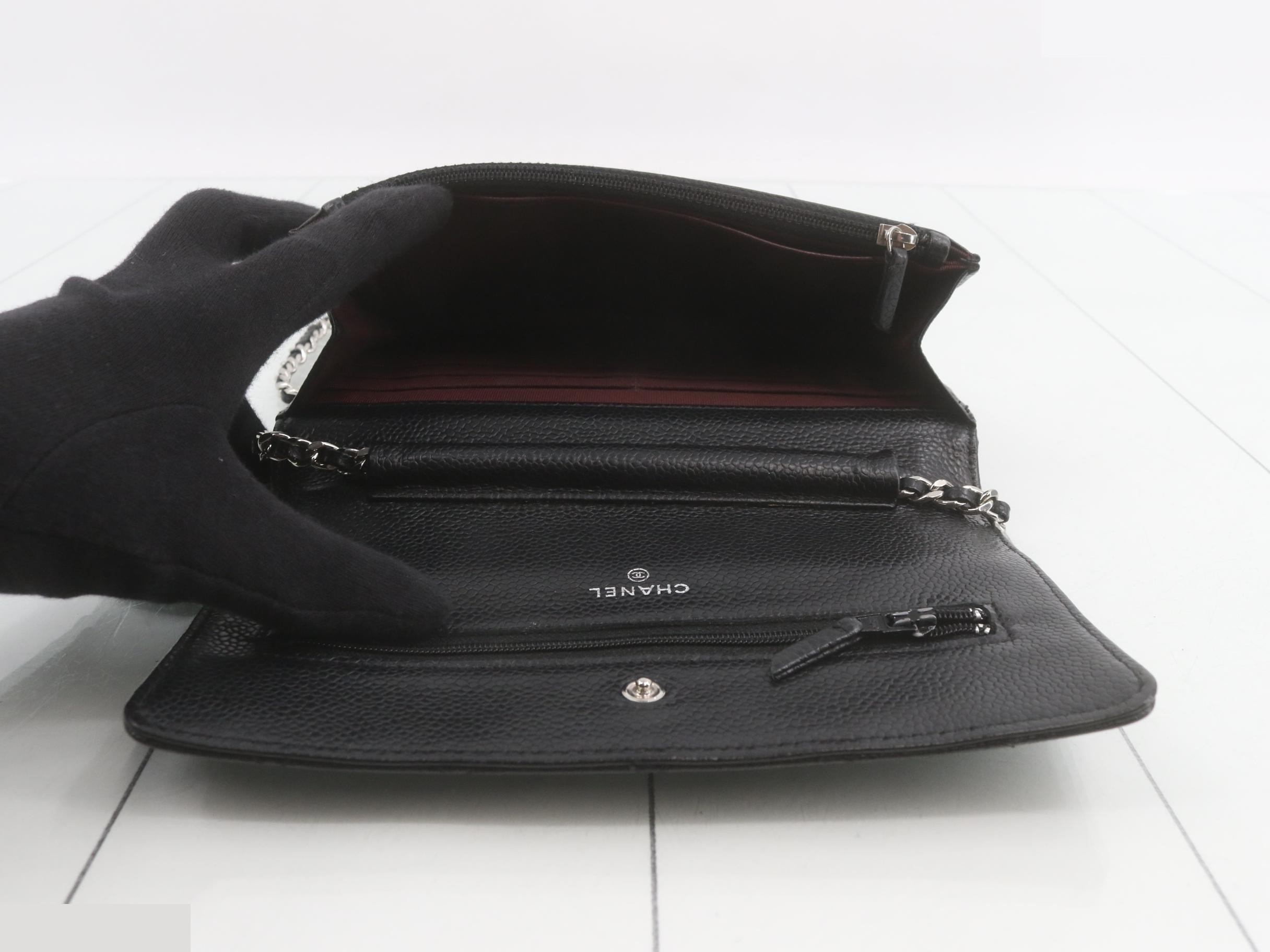 Matelassé caviar chain wallet (with seal) — view 4