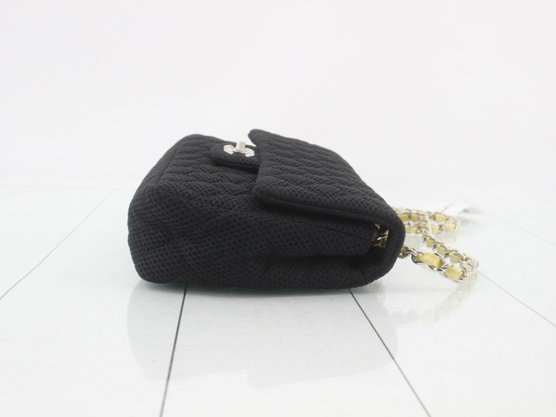 Matelassé (bag) - Shoulder bag — view 3