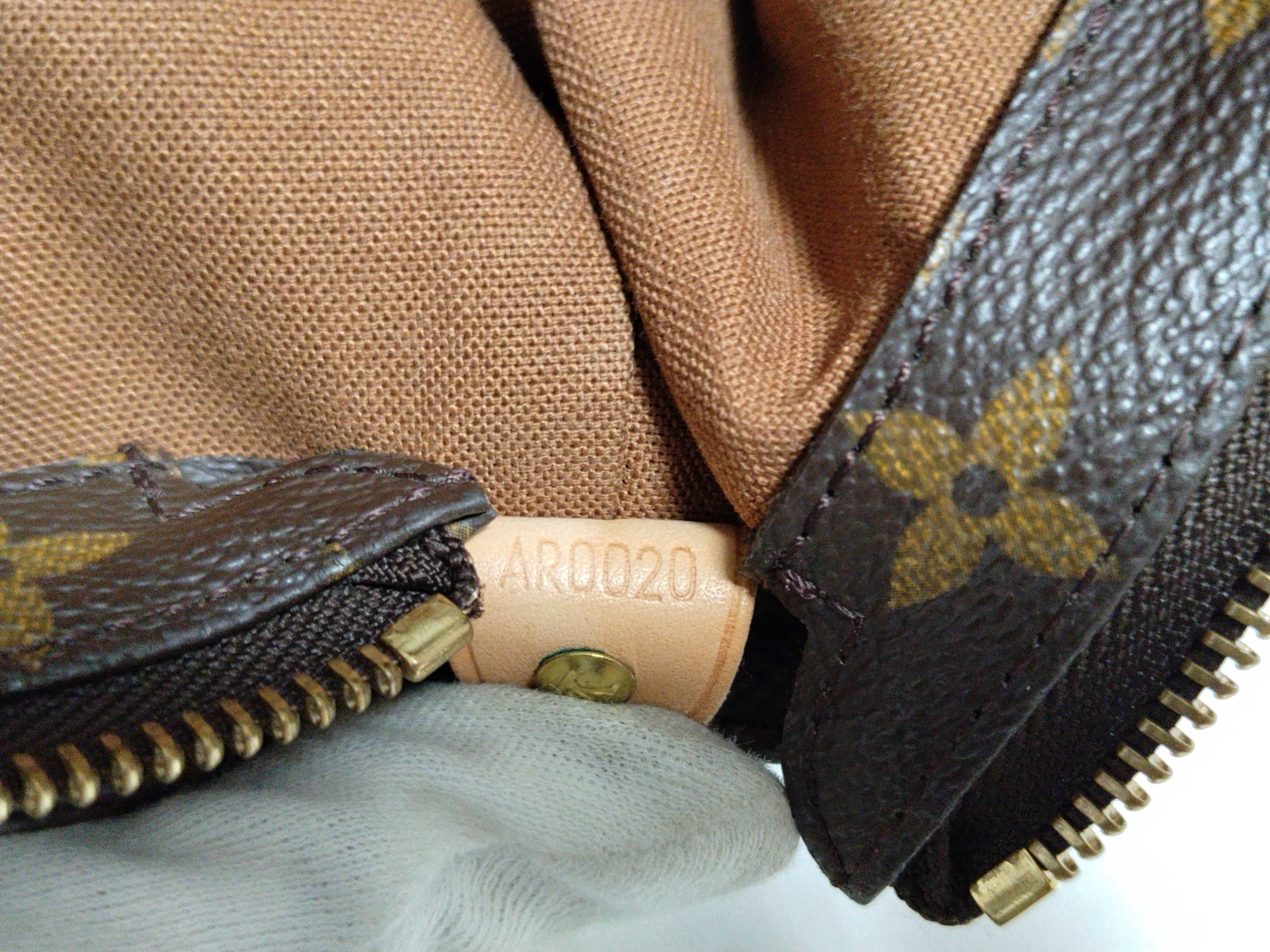 Monogram M51151 Cabas Mezzo Tote Bag — view 13