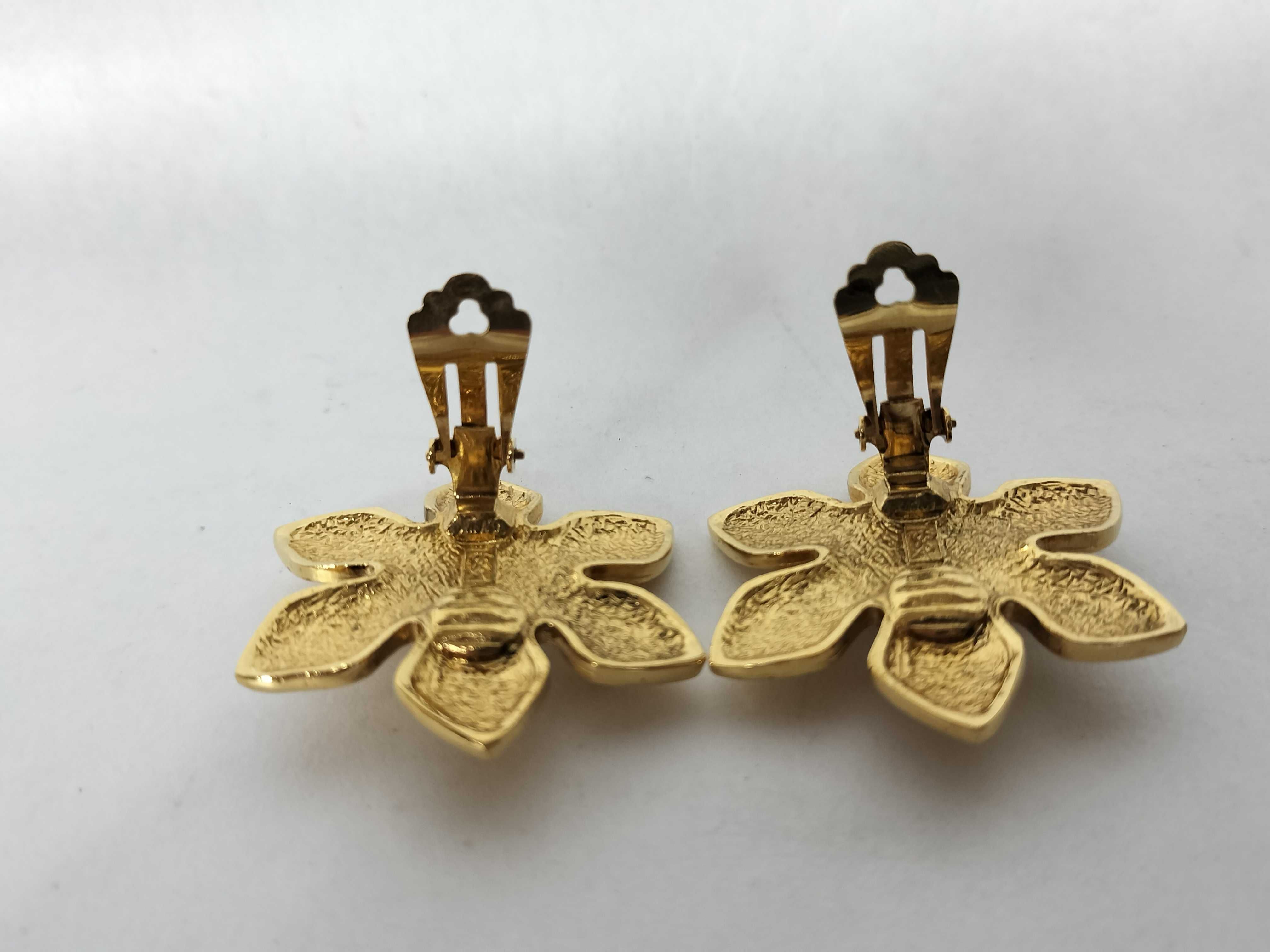 Flower Motif/Clear Stone Earrings — view 3