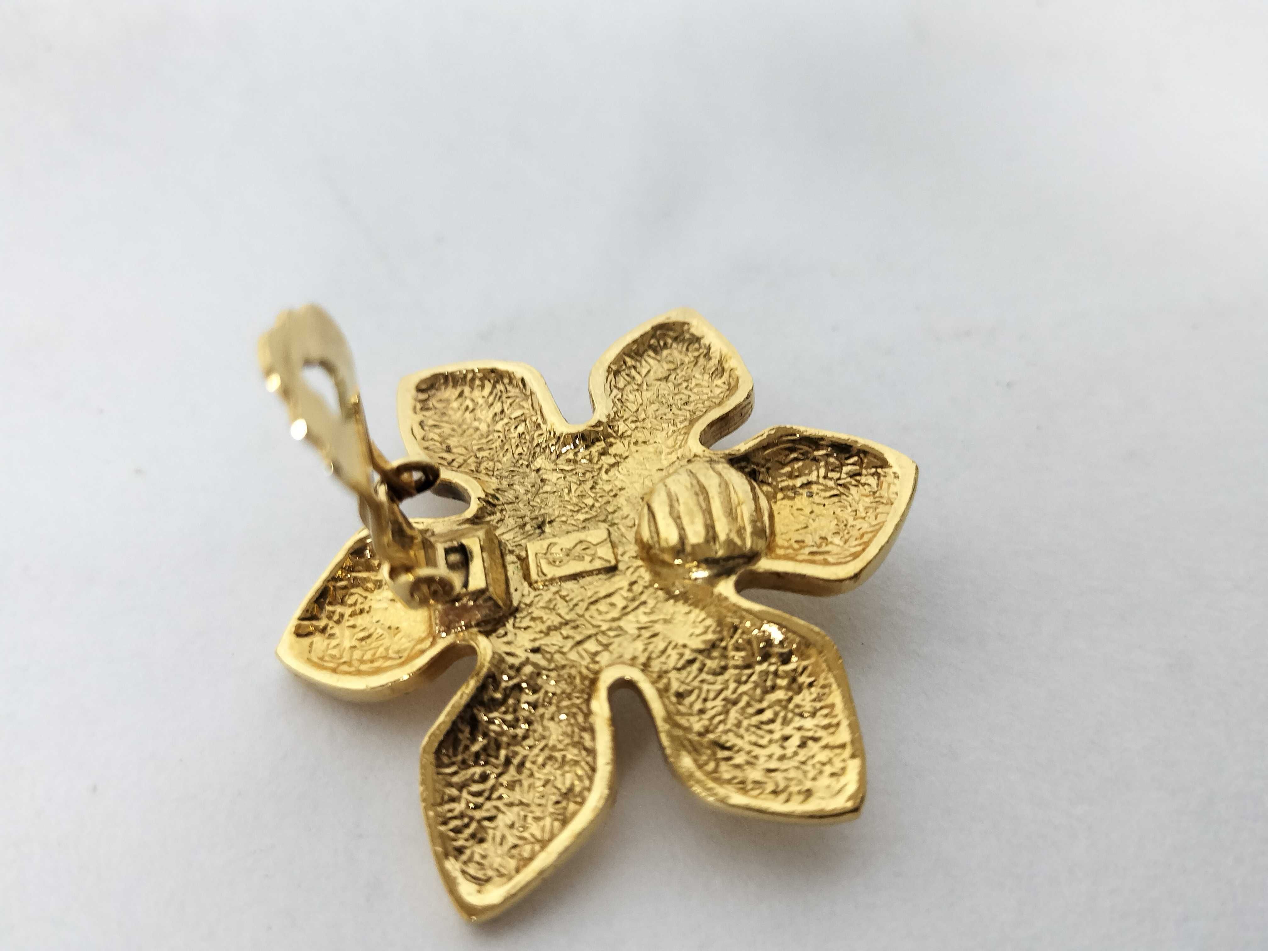 Flower Motif/Clear Stone Earrings — view 4