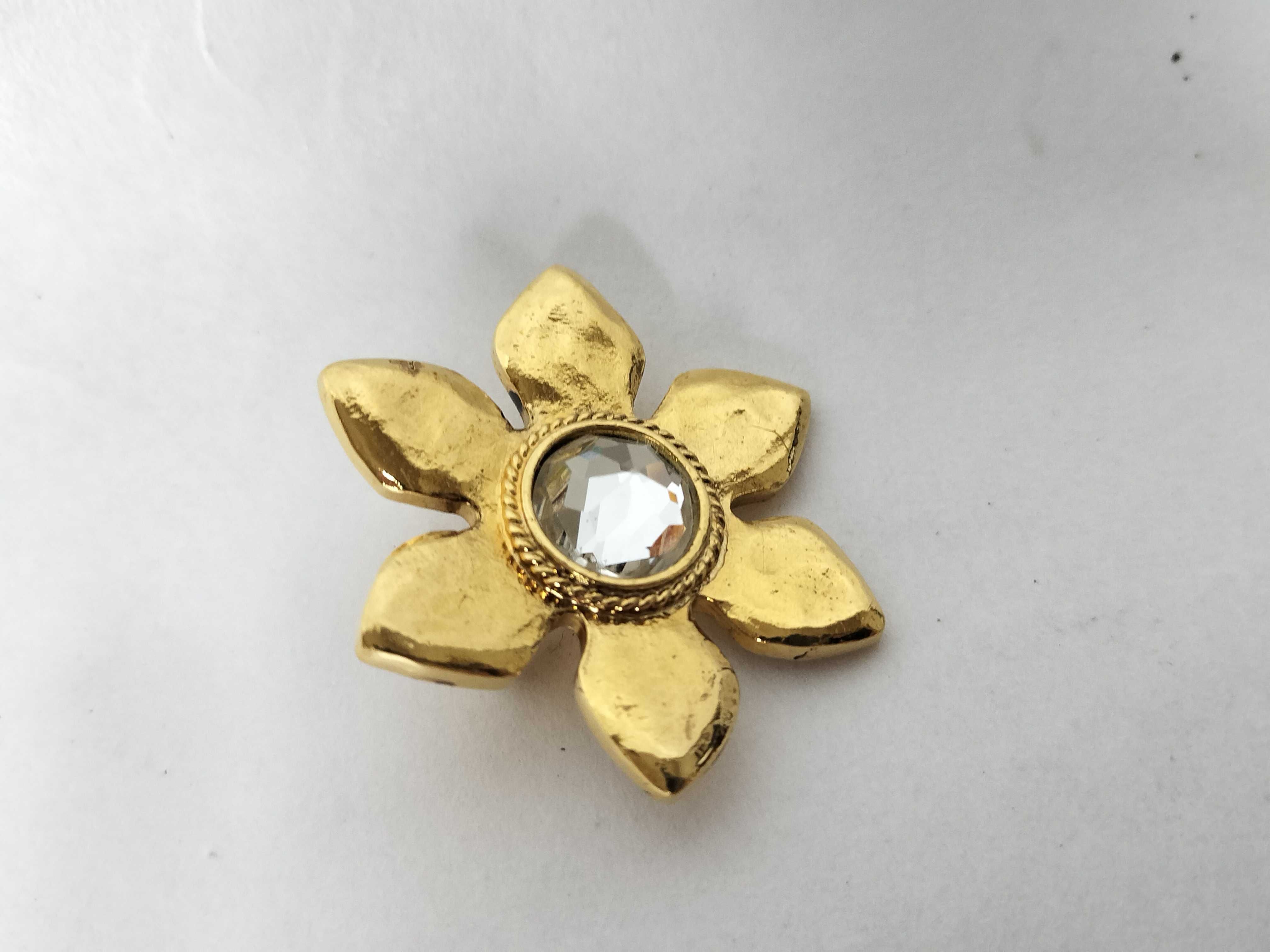 Flower Motif/Clear Stone Earrings — view 7