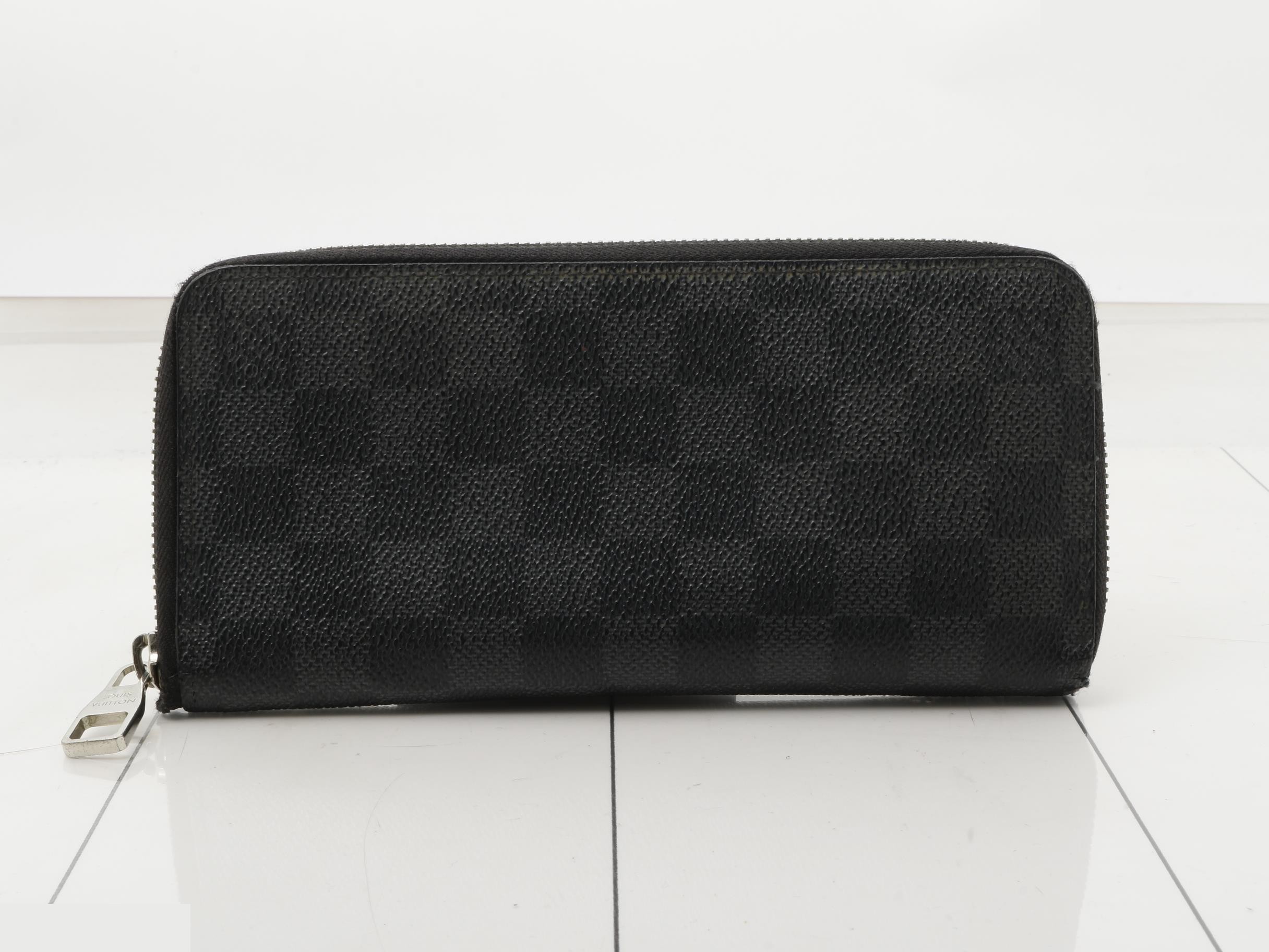 Zippy Wallet Vertical - Round Zipper Long Wallet