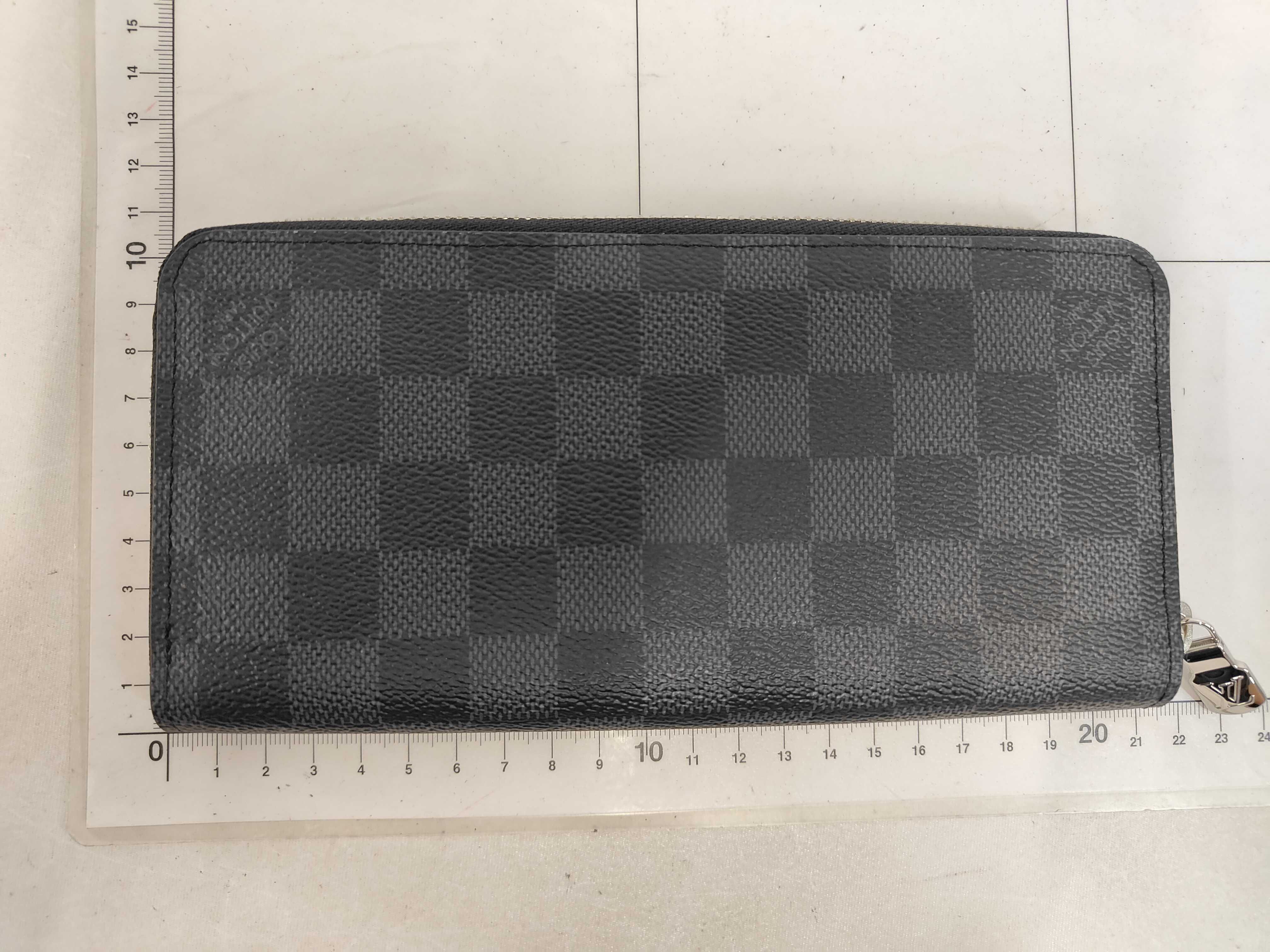 Zippy Wallet Horizontal N00056 Damier Graphite Wallet — view 2