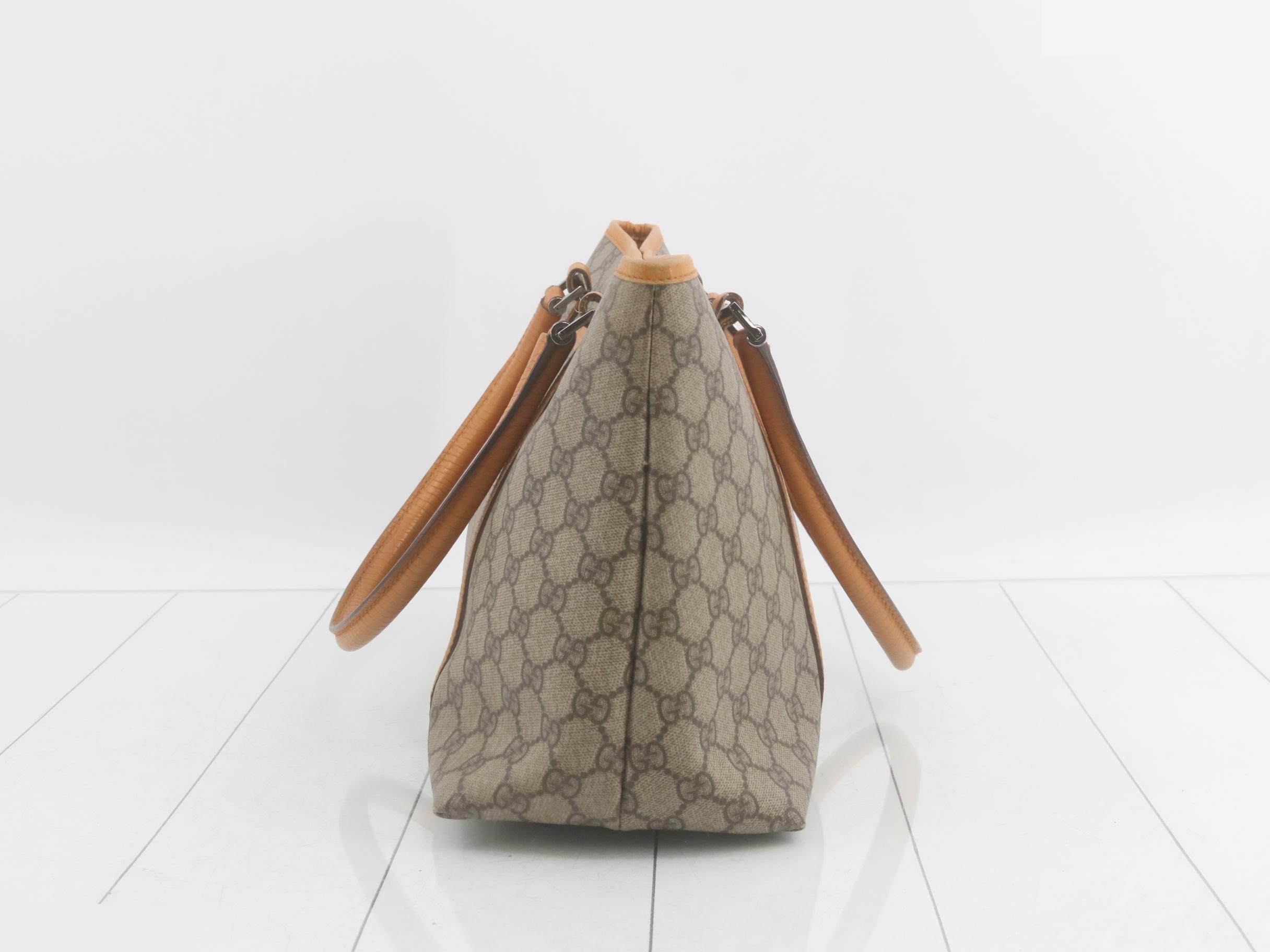 114595 204990 Bag charm included — view 3