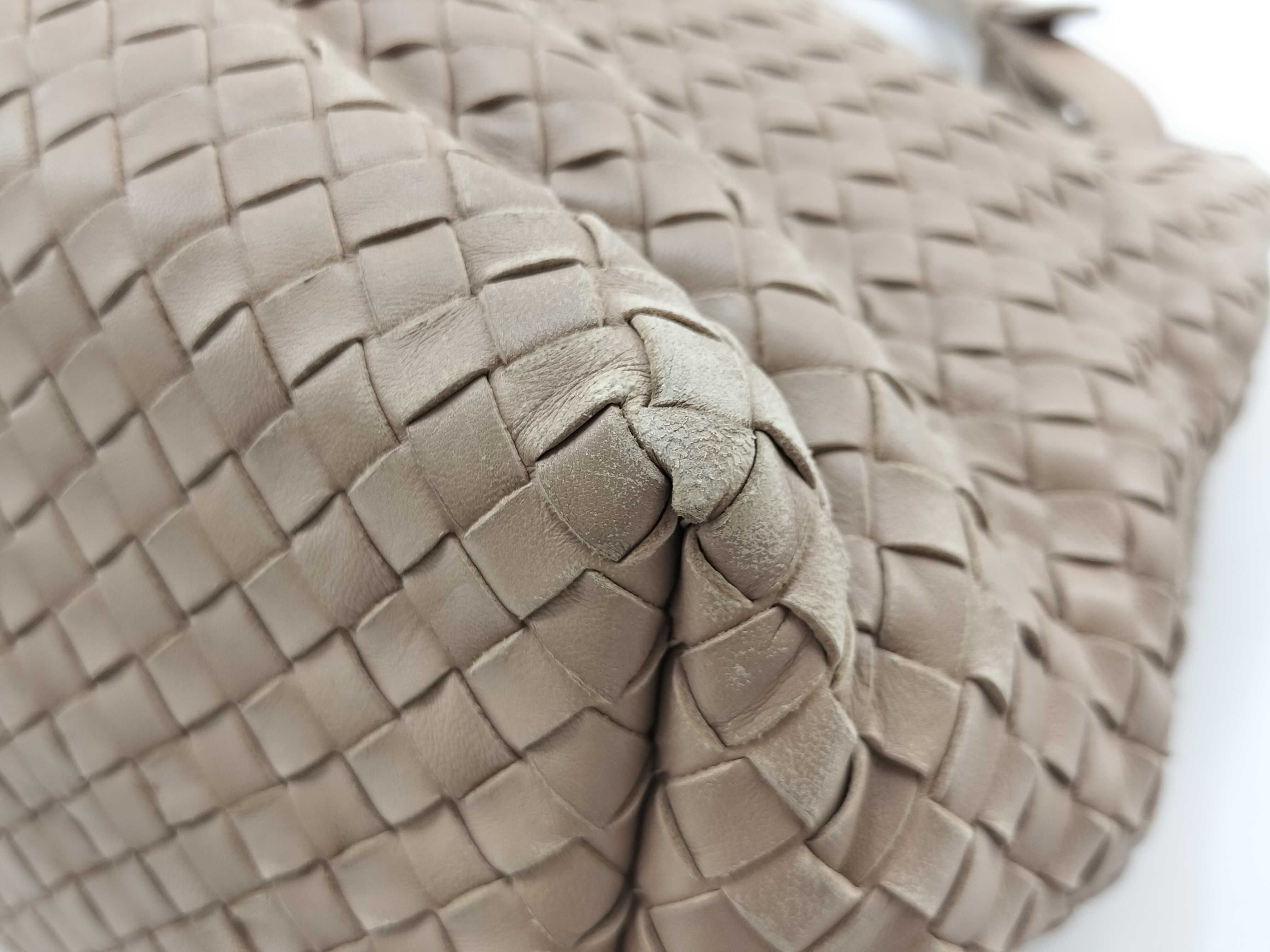 Intrecciato Tote Bag, Beige Tote Bag — view 4