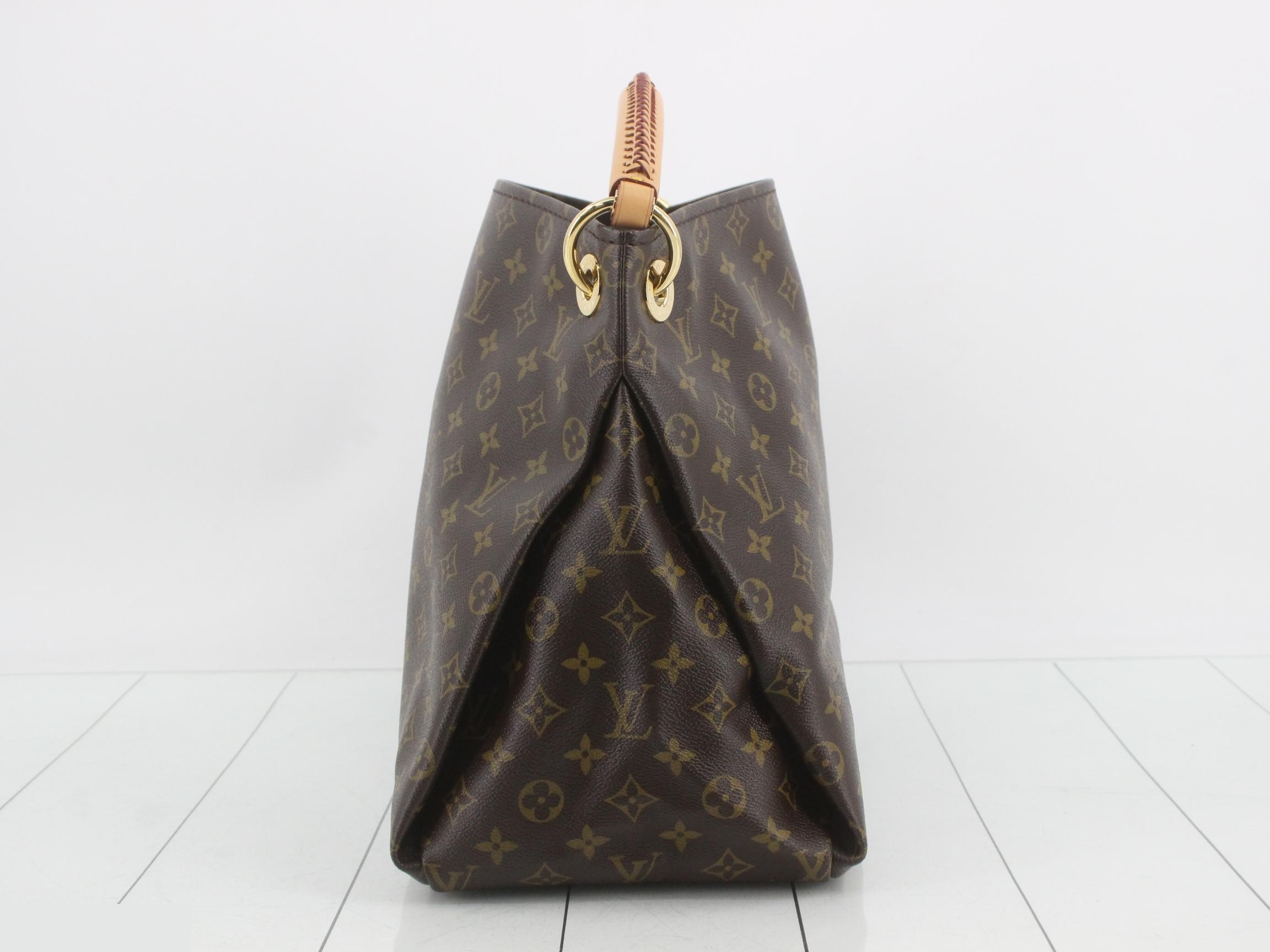 Monogram Artsy MM Shoulder Bag — view 3