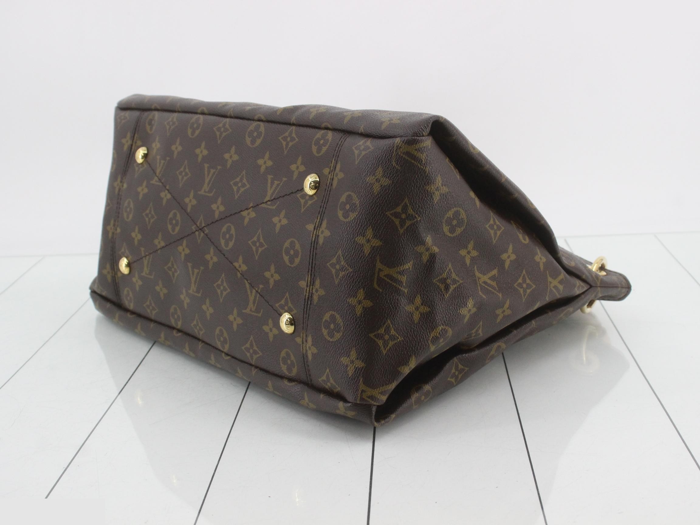 Monogram Artsy MM Shoulder Bag — view 6