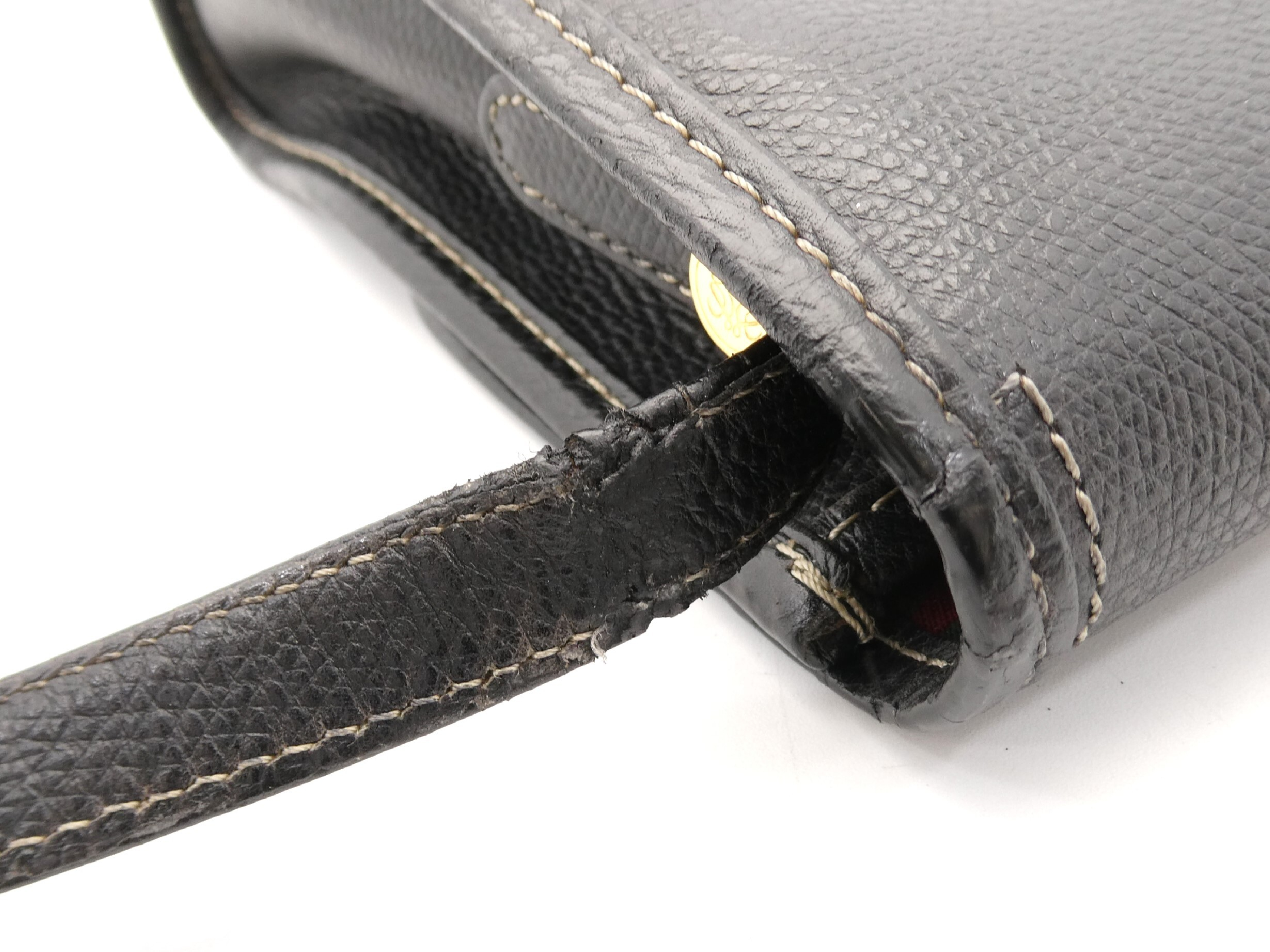 Anagram Leather Shoulder Bag — view 9