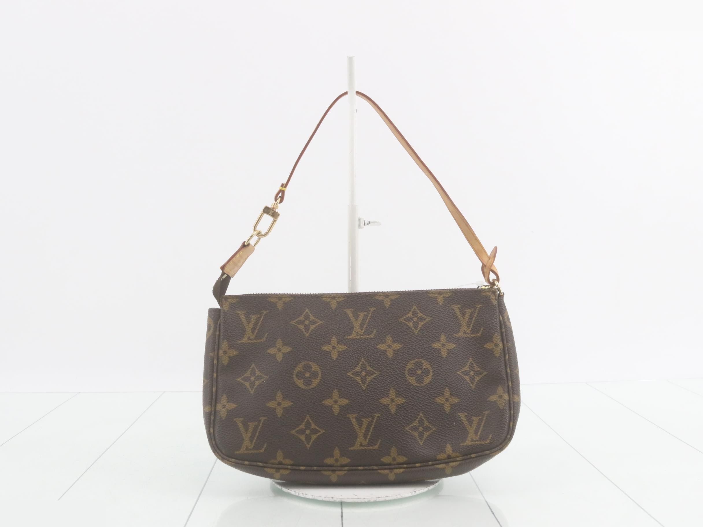 Pochette Accessoires (old model) — view 2