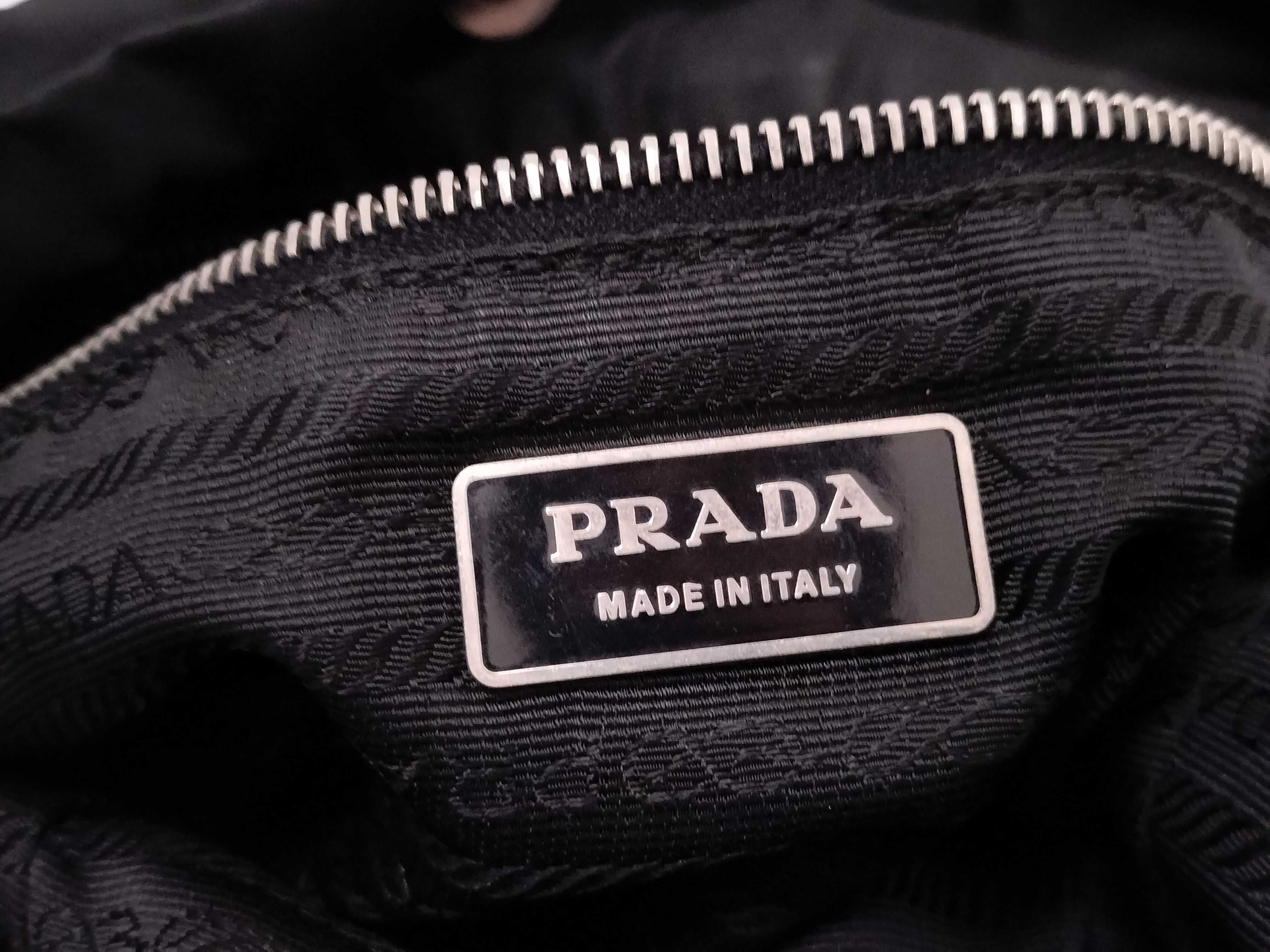 nylon handbag/shoulder bag with triangular logo. — view 11