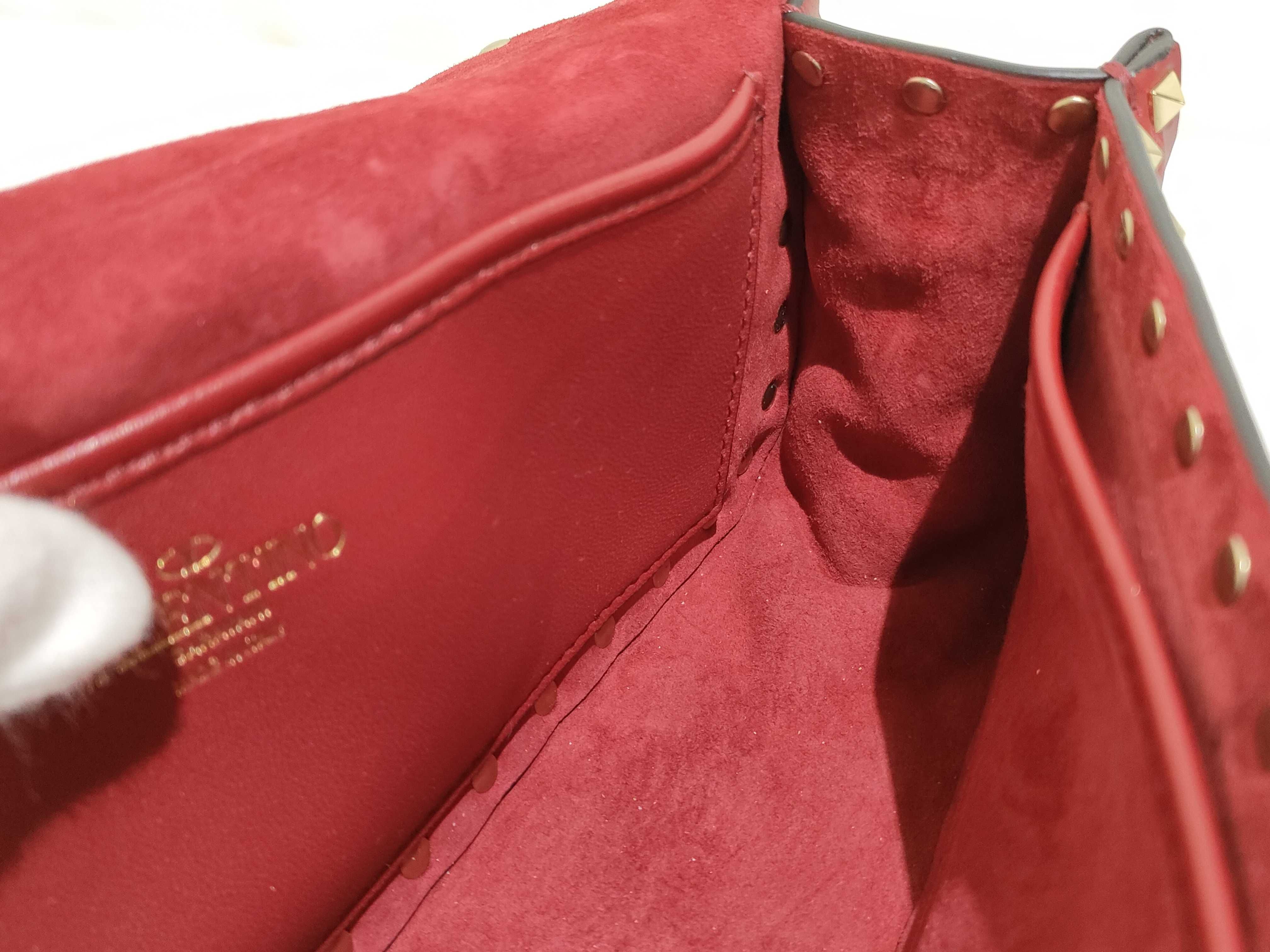 TR- Garavani Red Rockstud Top Handle Shoulder Bag — view 11