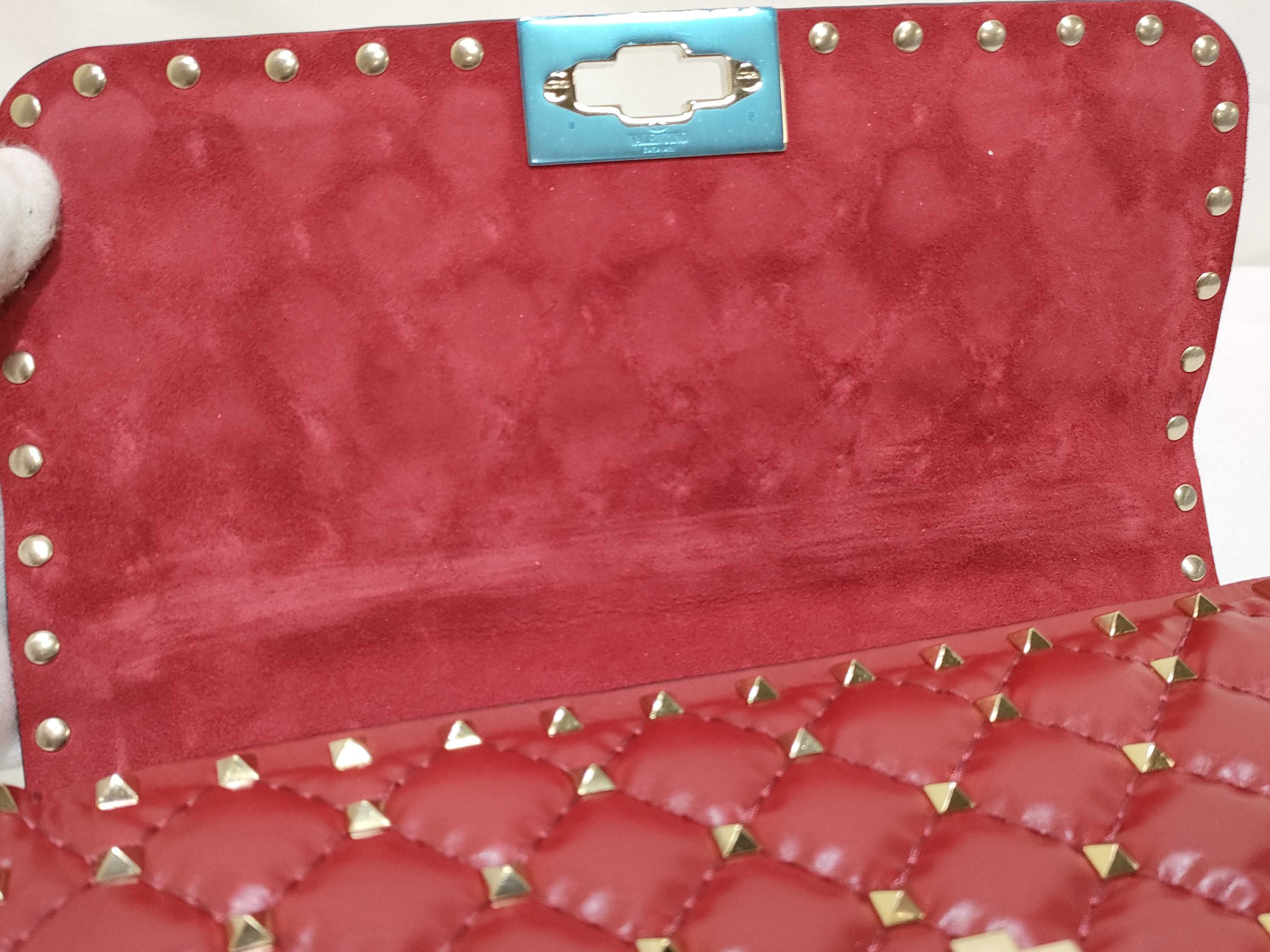 TR- Garavani Red Rockstud Top Handle Shoulder Bag — view 12