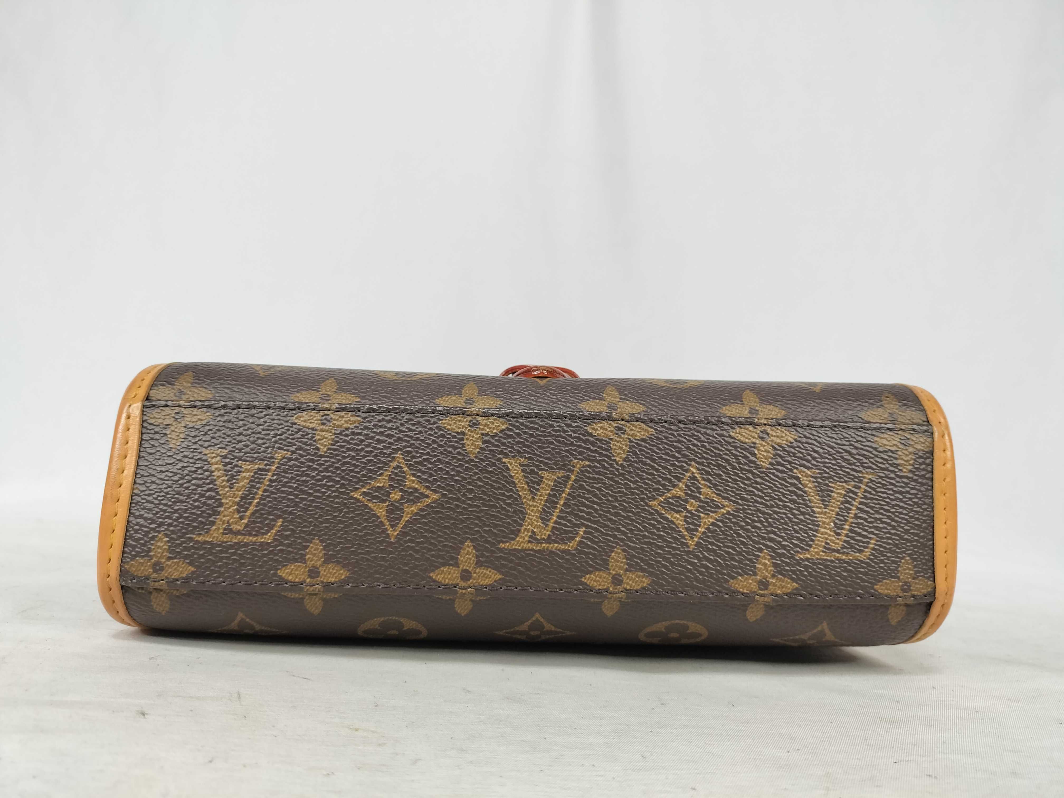 Monogram Louis Vuitton Handbag LV Ivy 2-Way Shoulder Bag — view 7