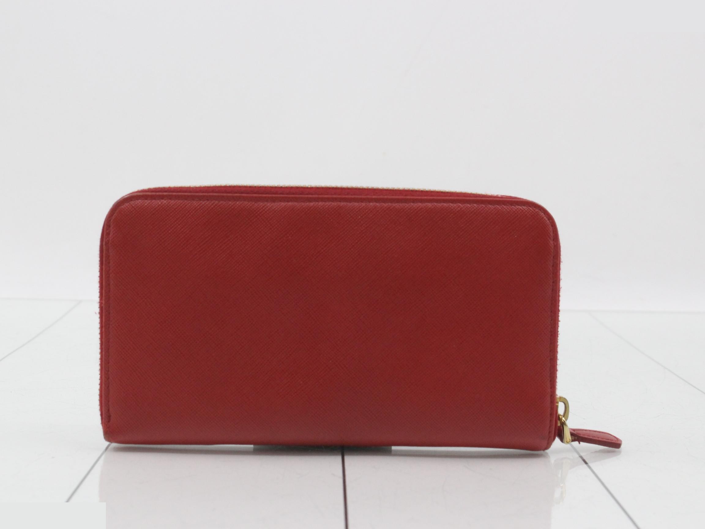Saffiano round long wallet, red — view 2