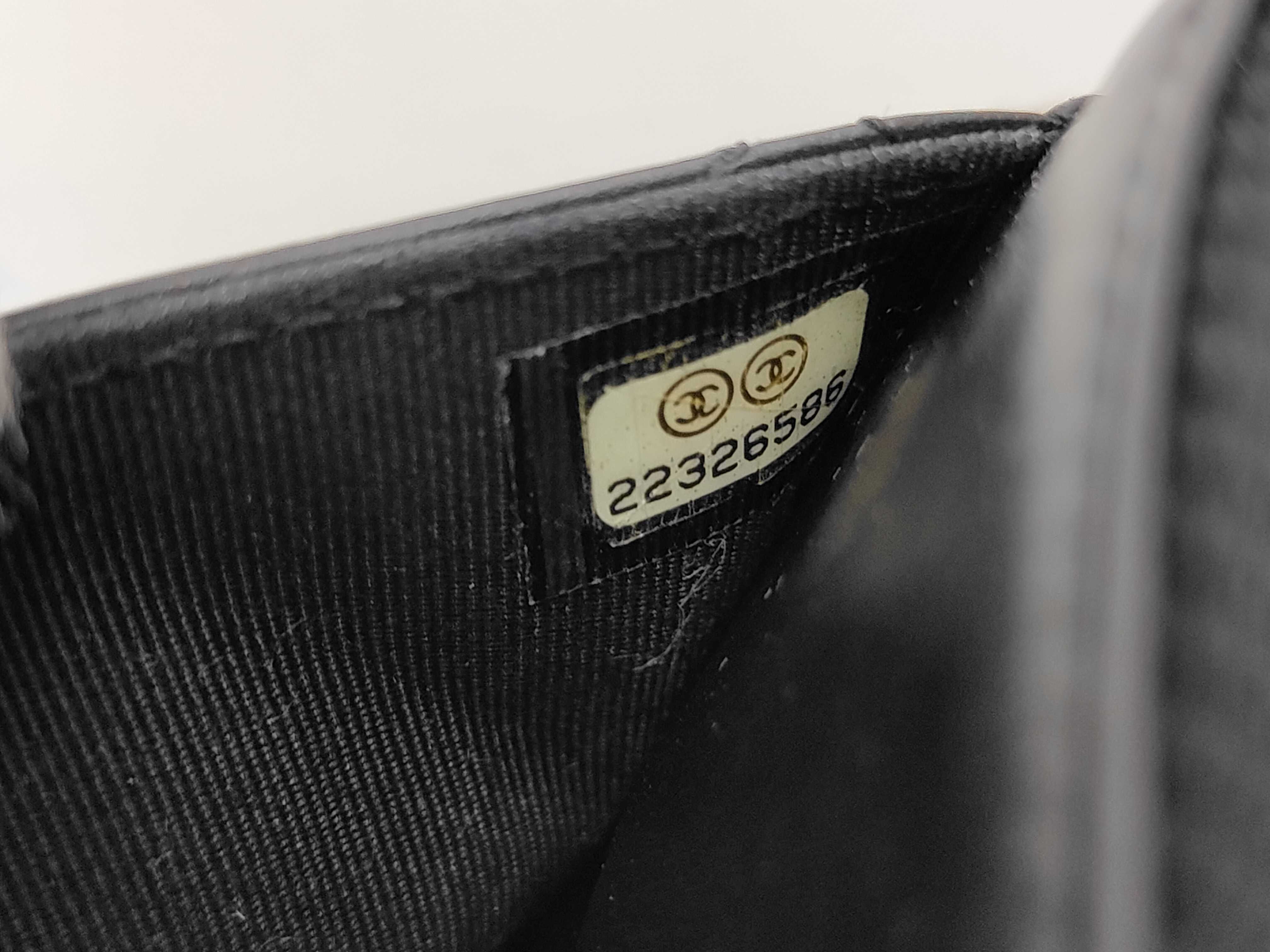 2.55/Icon Charm, Serial Number 22, Vintage Gold Hardware Shoulder Bag — view 12