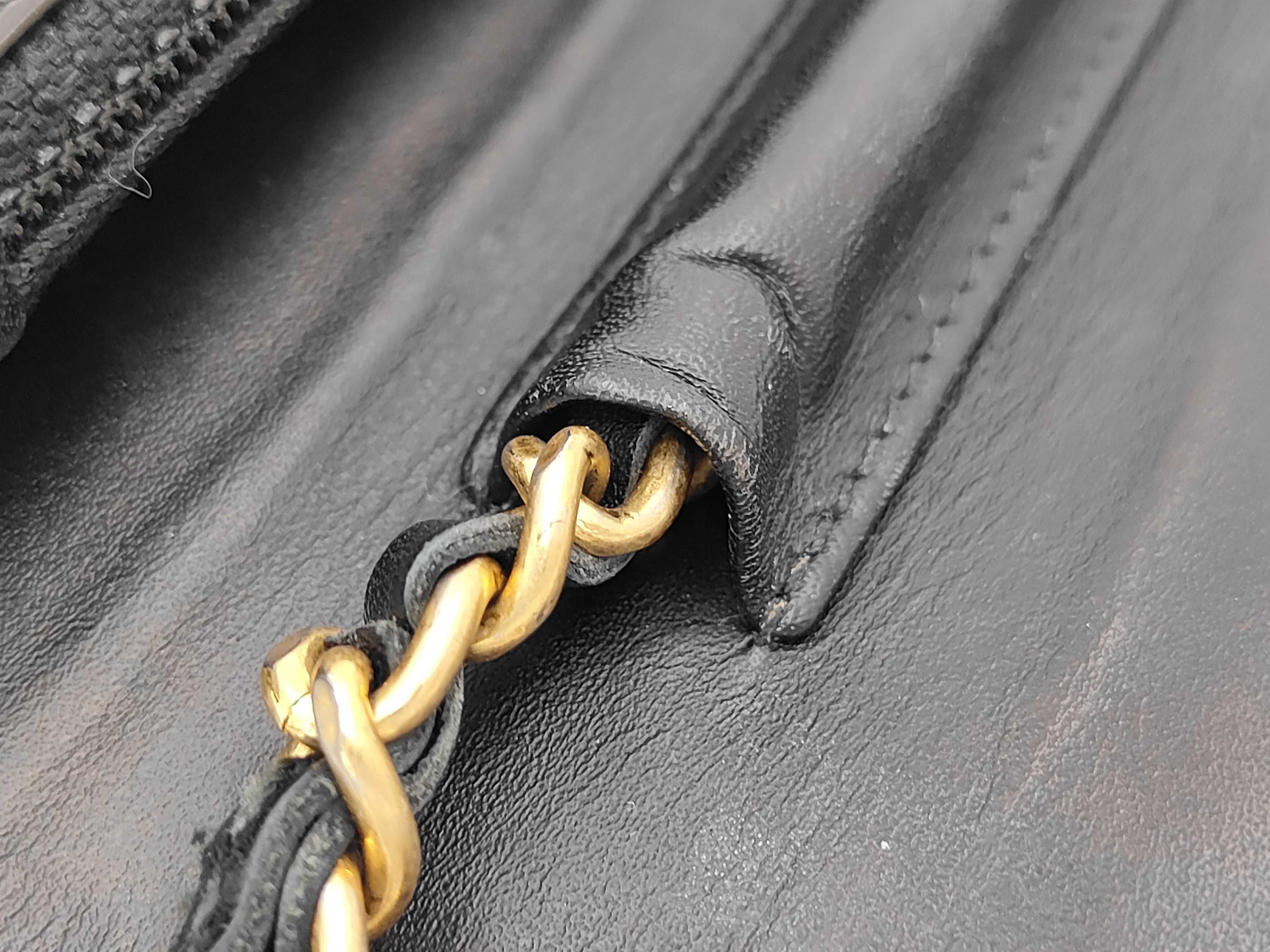 2.55/Icon Charm, Serial Number 22, Vintage Gold Hardware Shoulder Bag — view 5