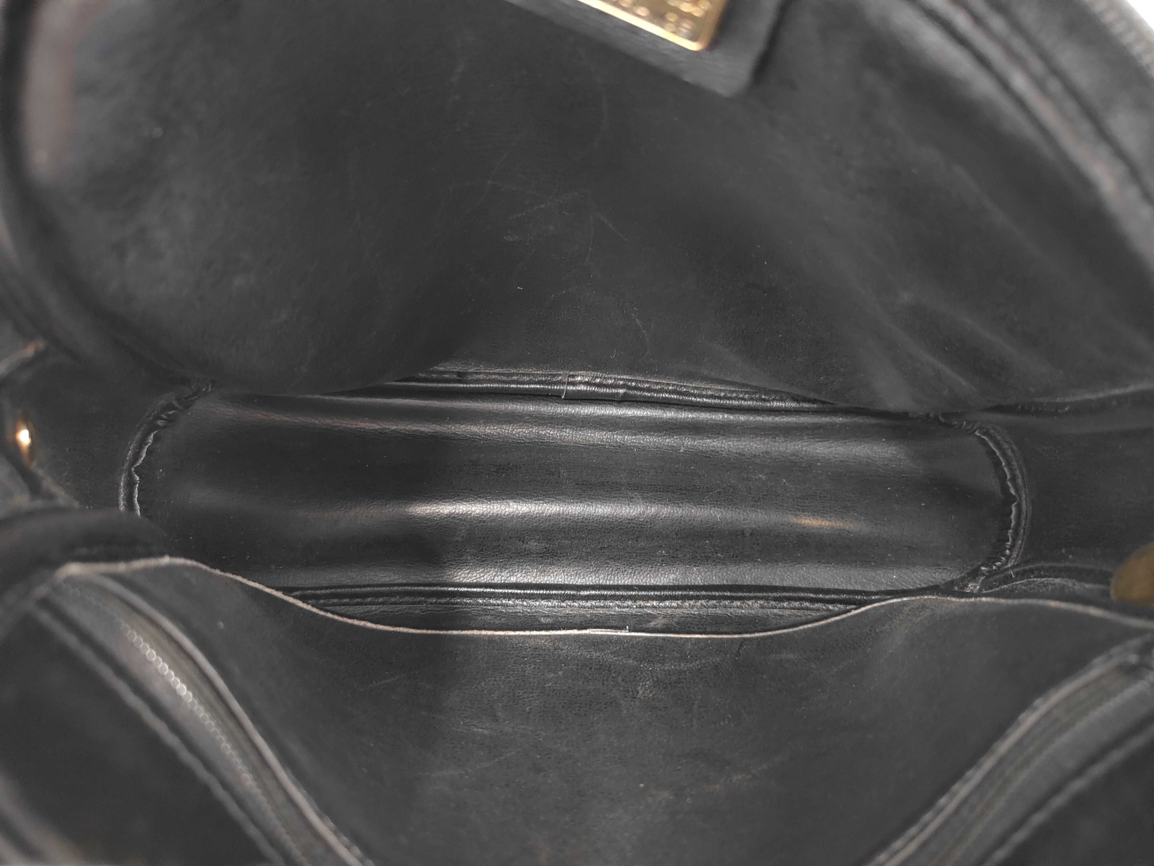 Shoulder bag / Leather — view 9
