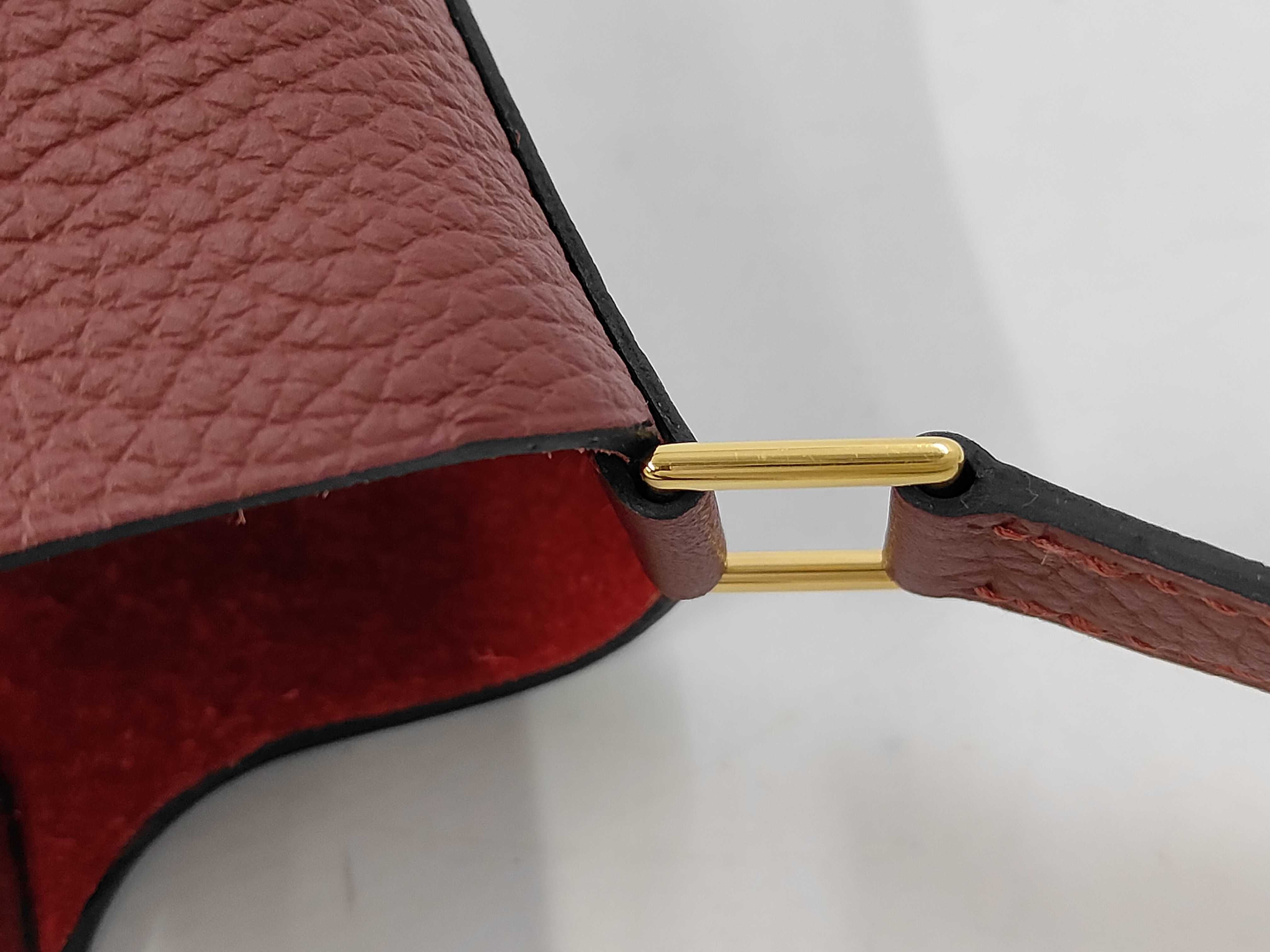 Picotin Lock PM Taurillon Leather Rouge H Gold Hardware U Stamp Handbag — view 5