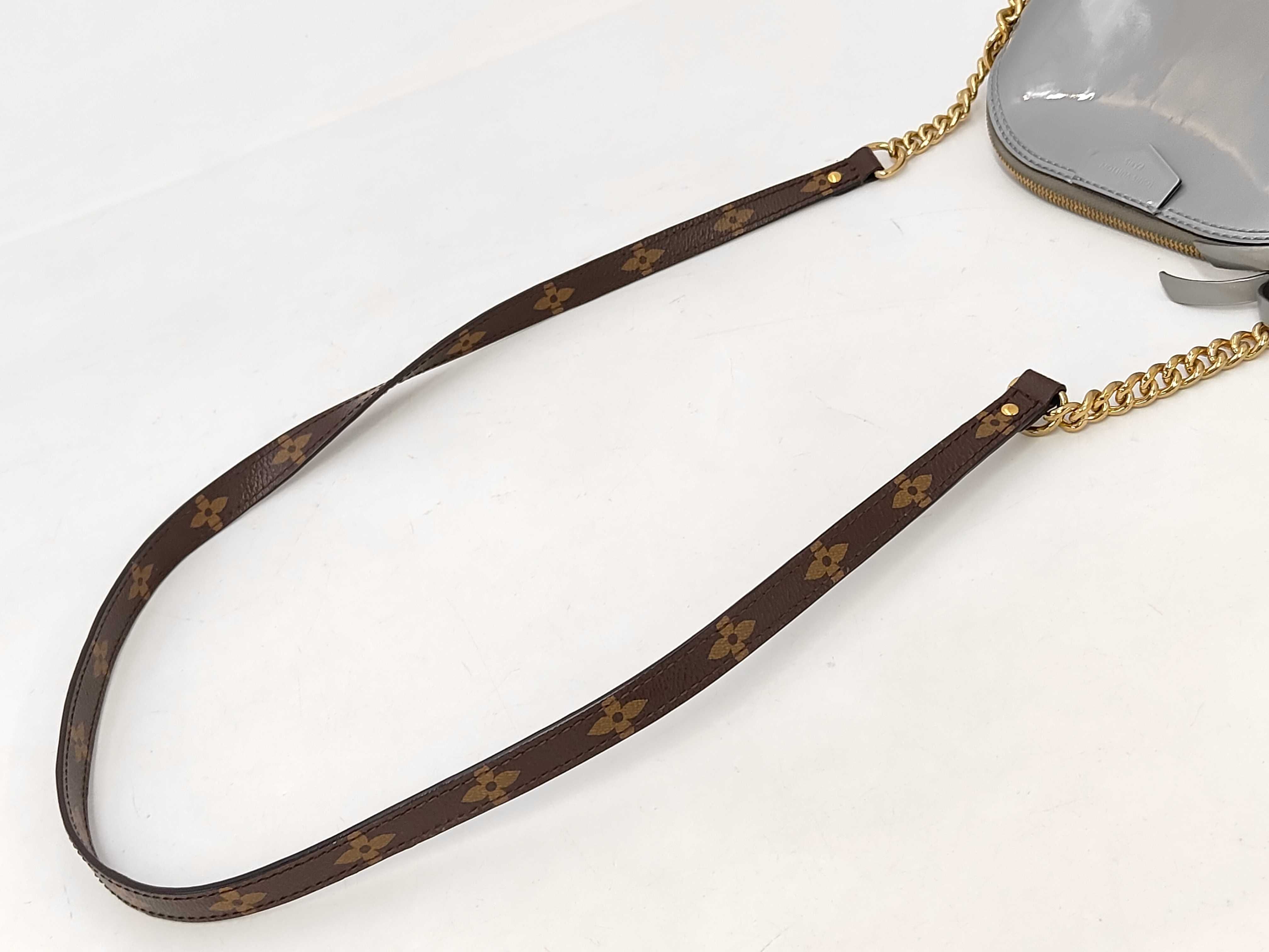 LV Bag Alma Mini Shoulder Bag — view 3