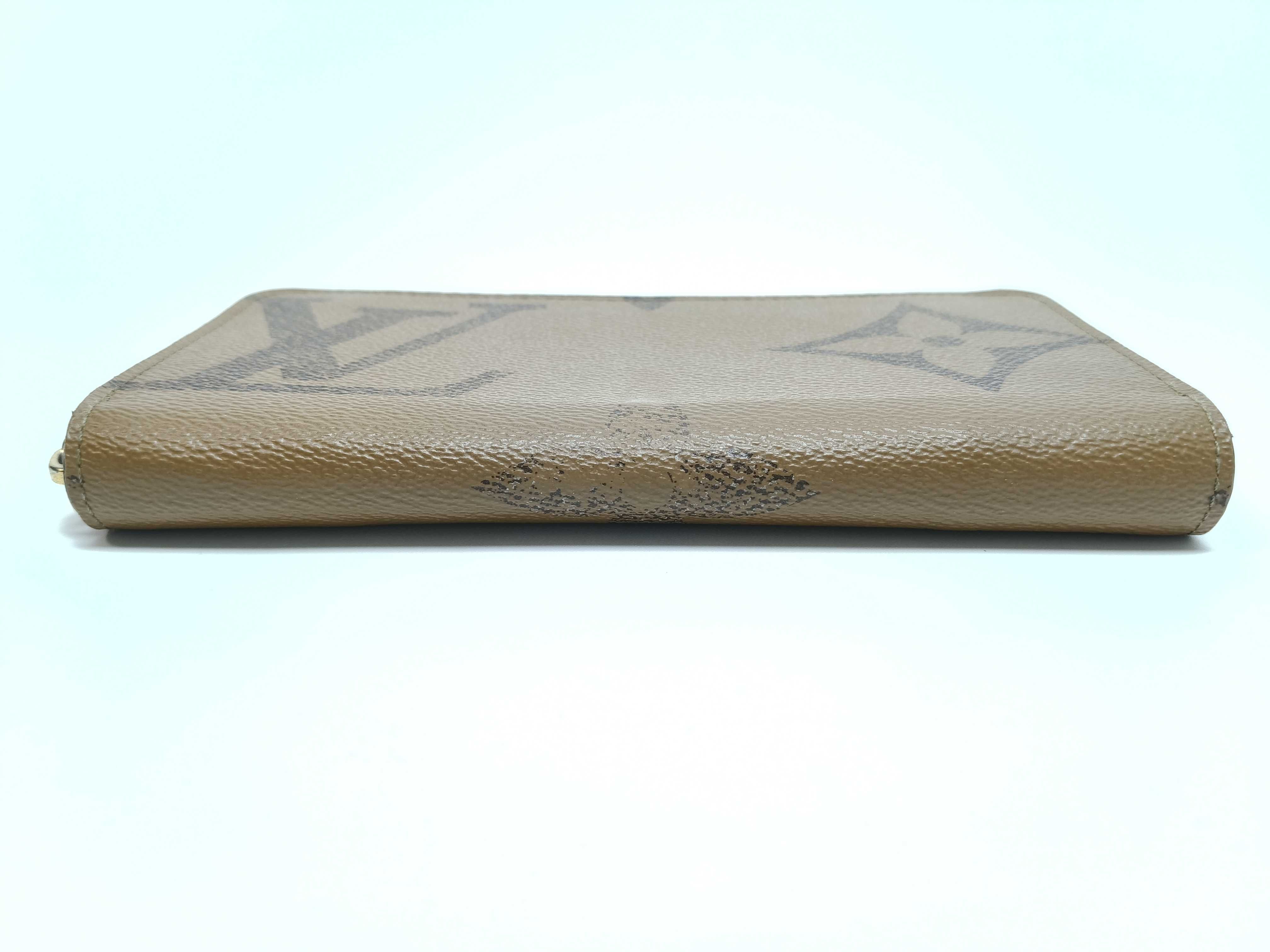 Zippy Wallet Monogram Giant M69353 Wallet — view 3