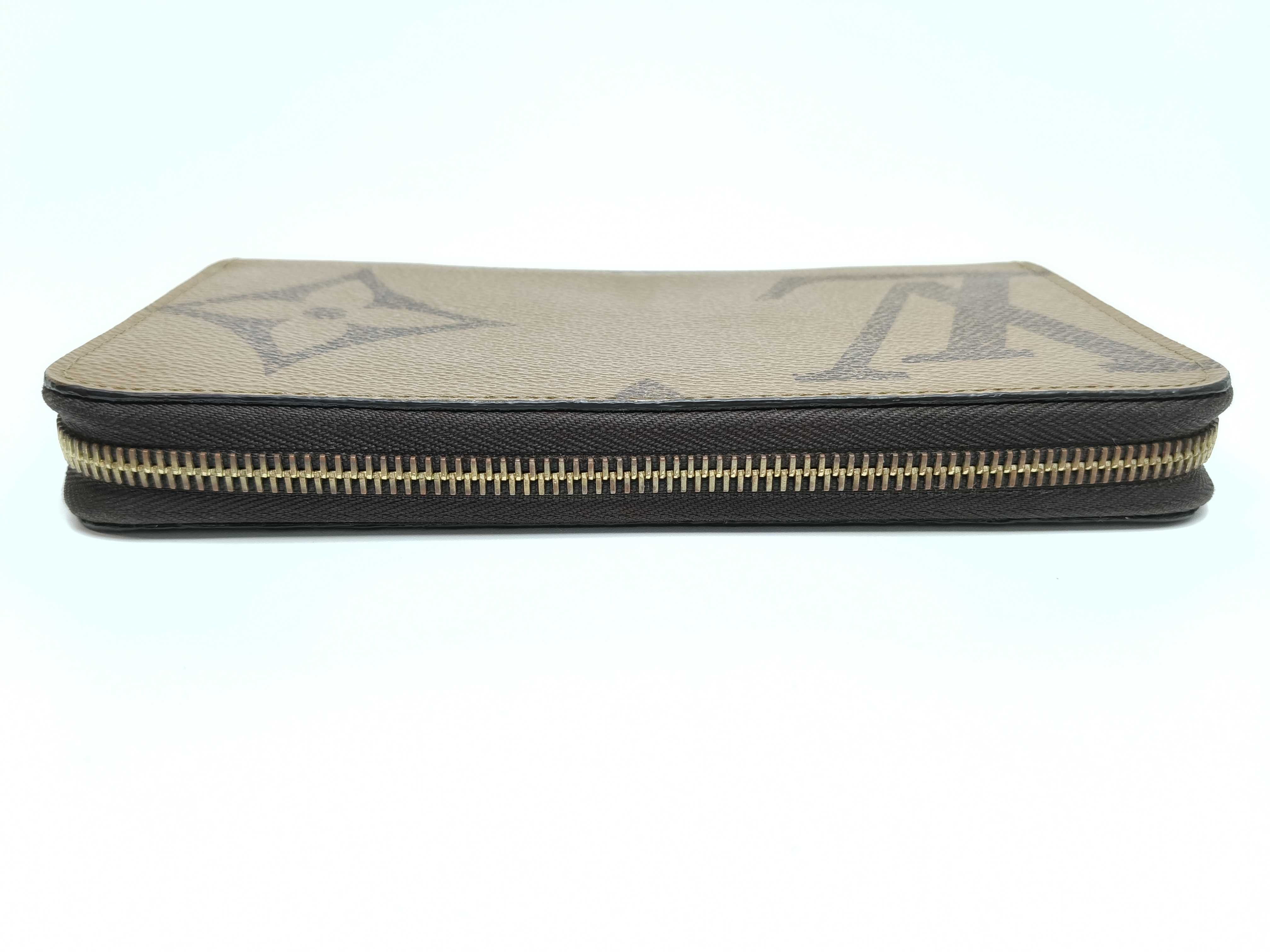 Zippy Wallet Monogram Giant M69353 Wallet — view 6