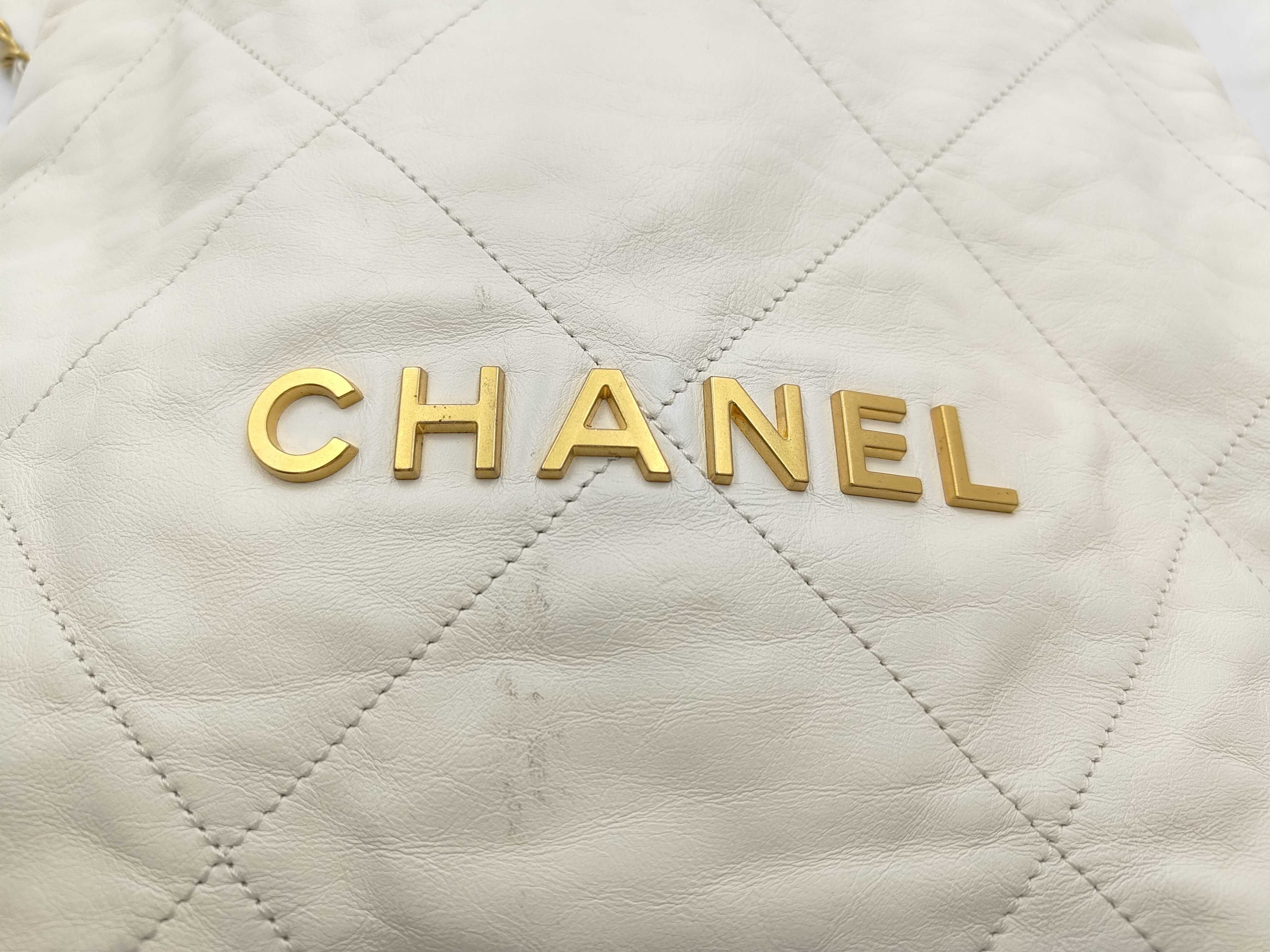 CHANEL22 Backpack Small White Shiny Calfskin Random AS3859 Bag — view 7