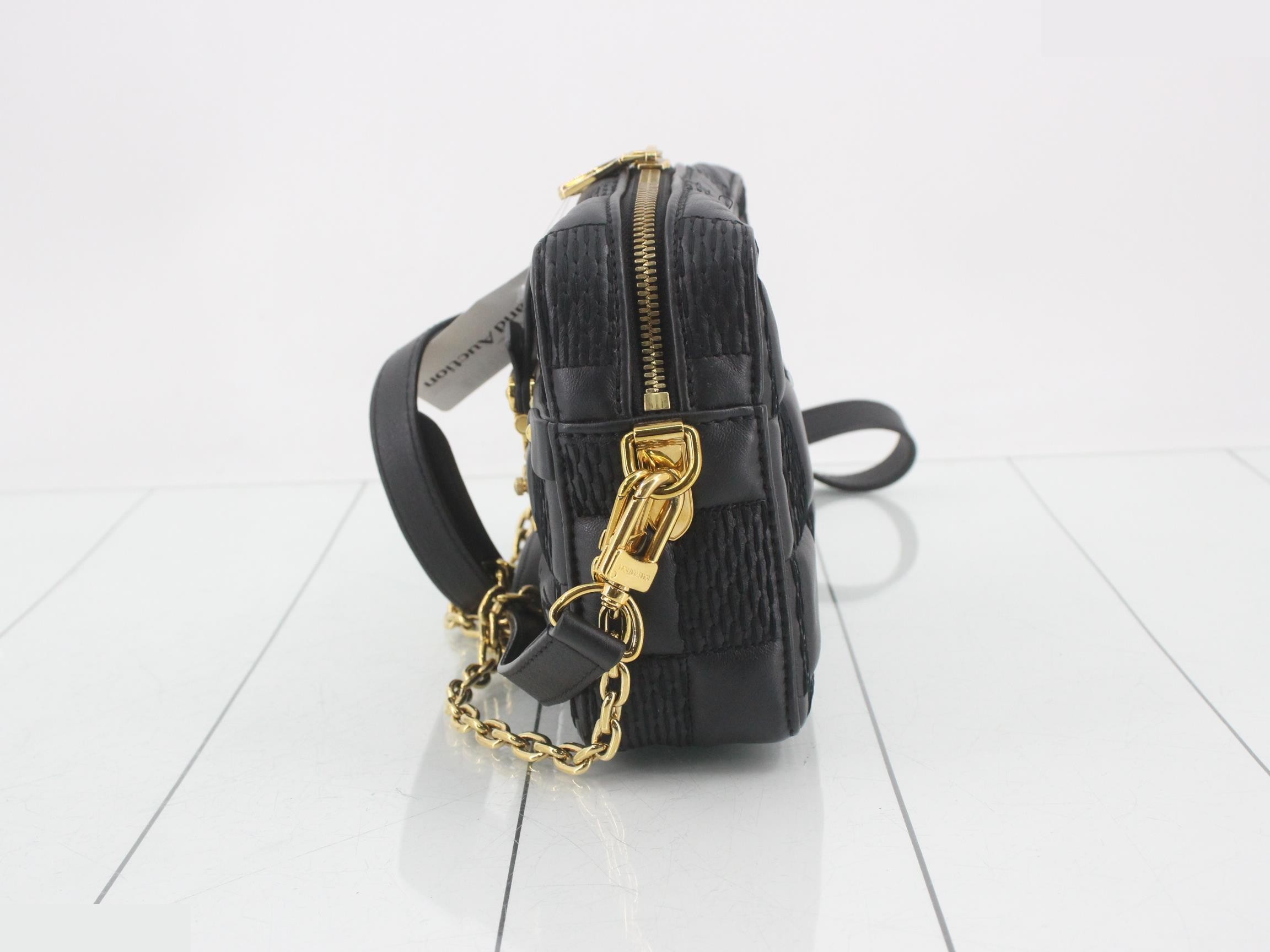 Damier Giant Troca PM 2-Way Shoulder Bag — view 3