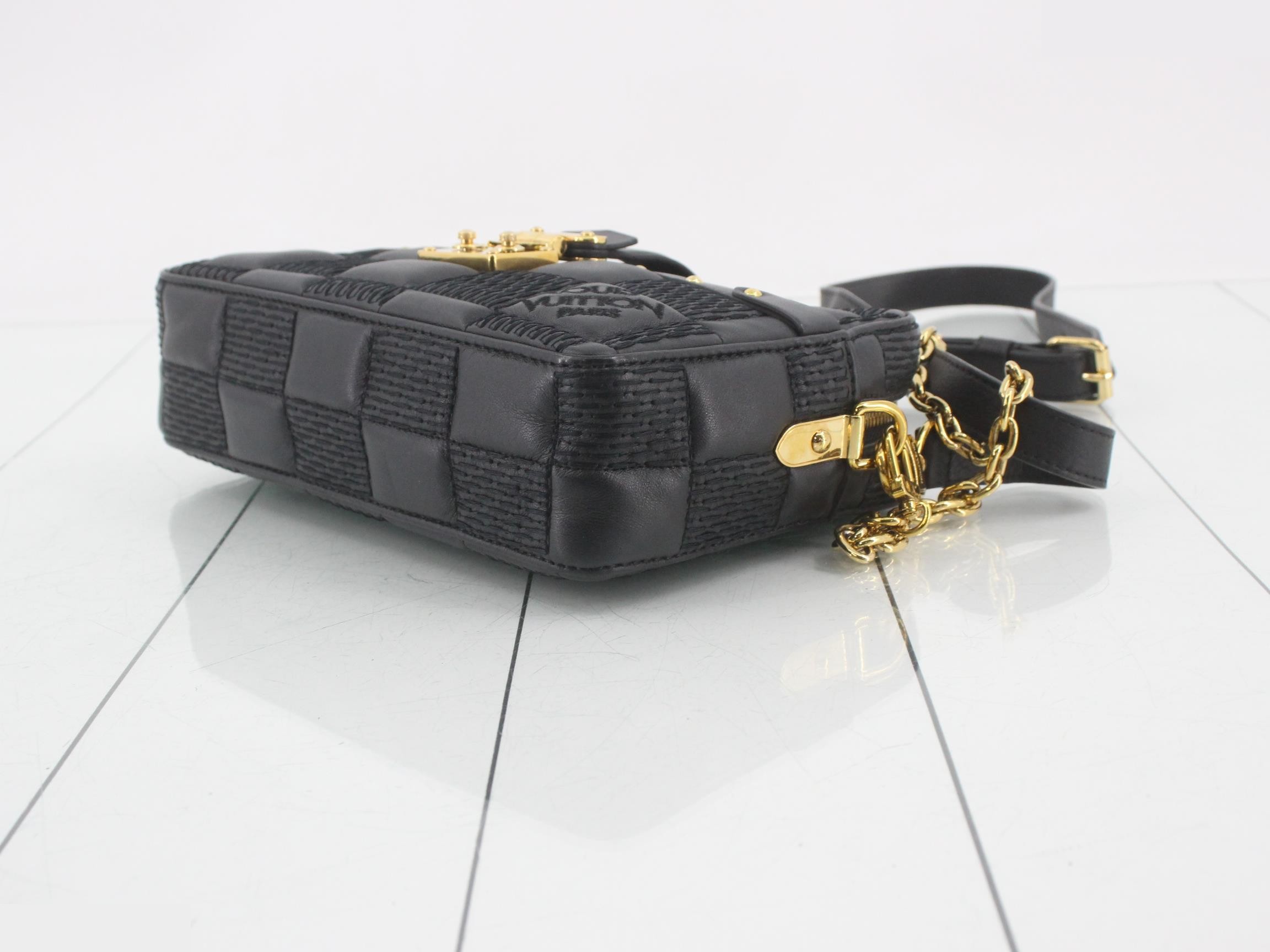 Damier Giant Troca PM 2-Way Shoulder Bag — view 6