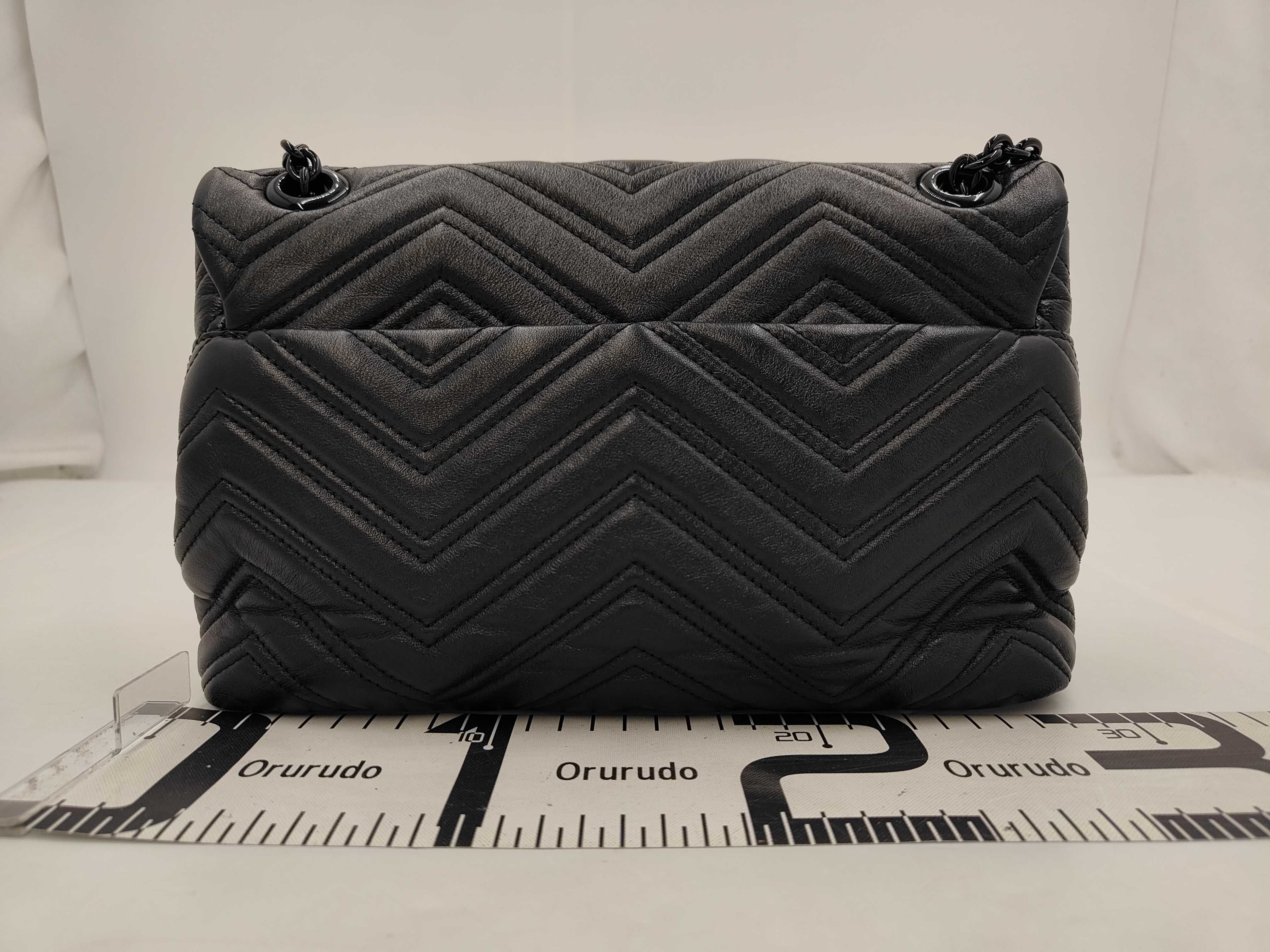 GG Marmont Medium Shoulder Bag, So Black, 850676, Current Model, Official Website Price: ¥429,000, Shoulder Bag — view 2