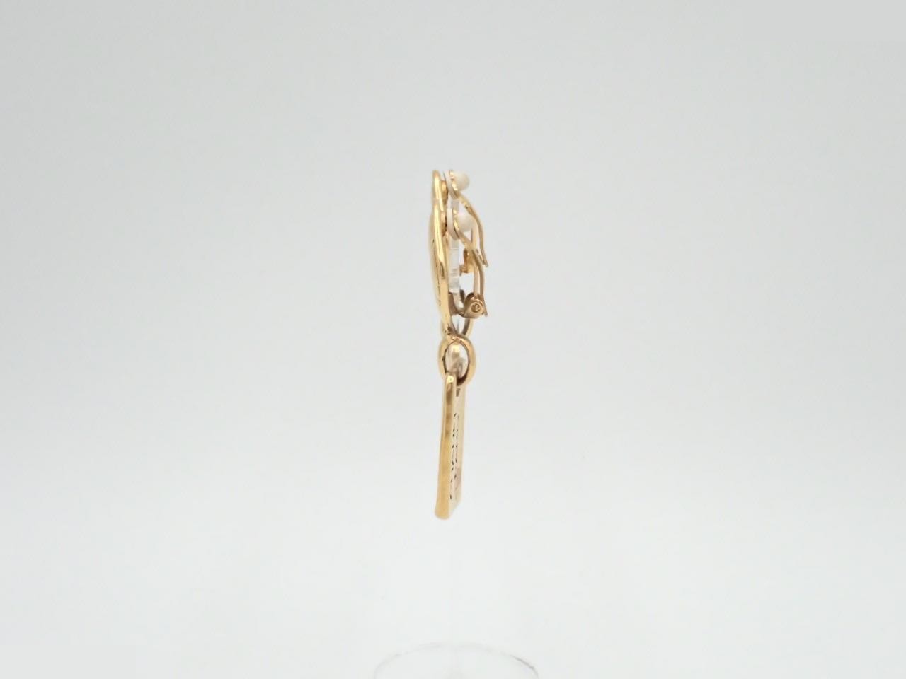 Matelassé Cambon Plate Swing Earrings — view 3