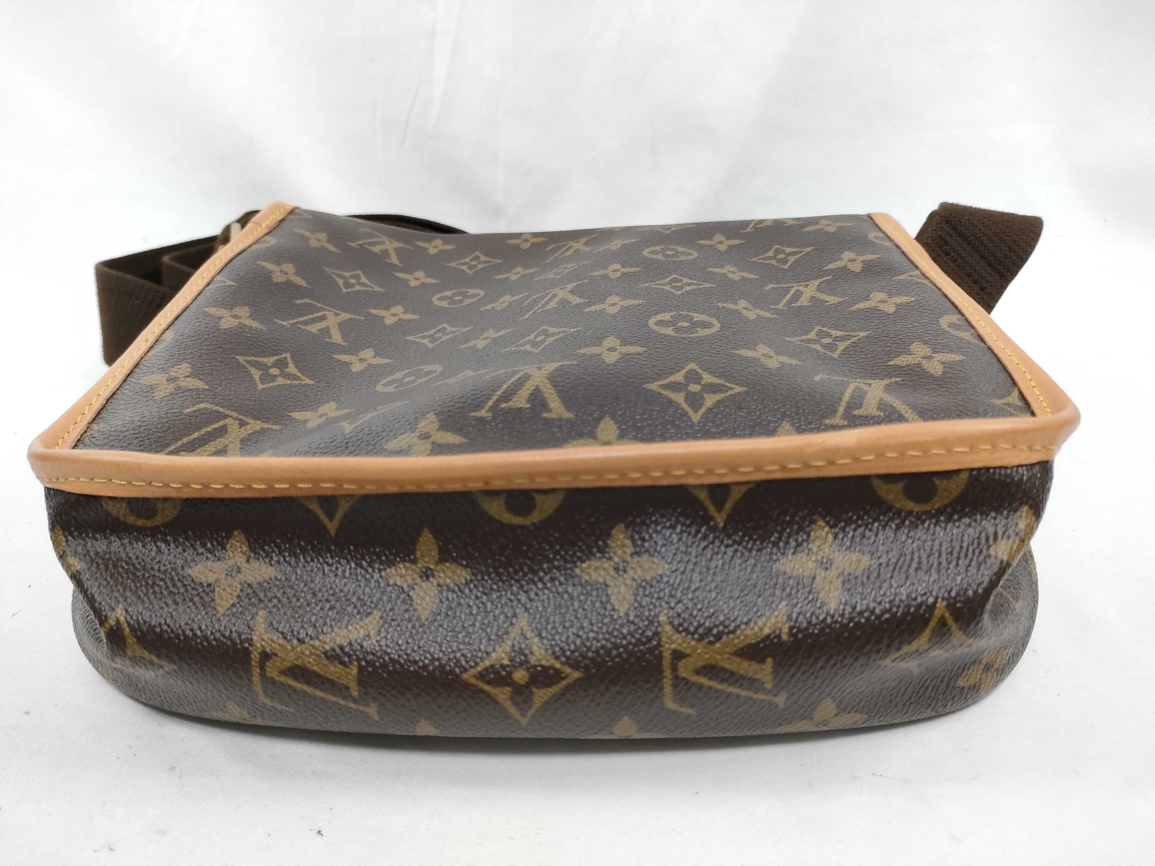 Monogram LV Monogram Messenger Bosphore PM M40106 MI0076 Shoulder Bag — view 3
