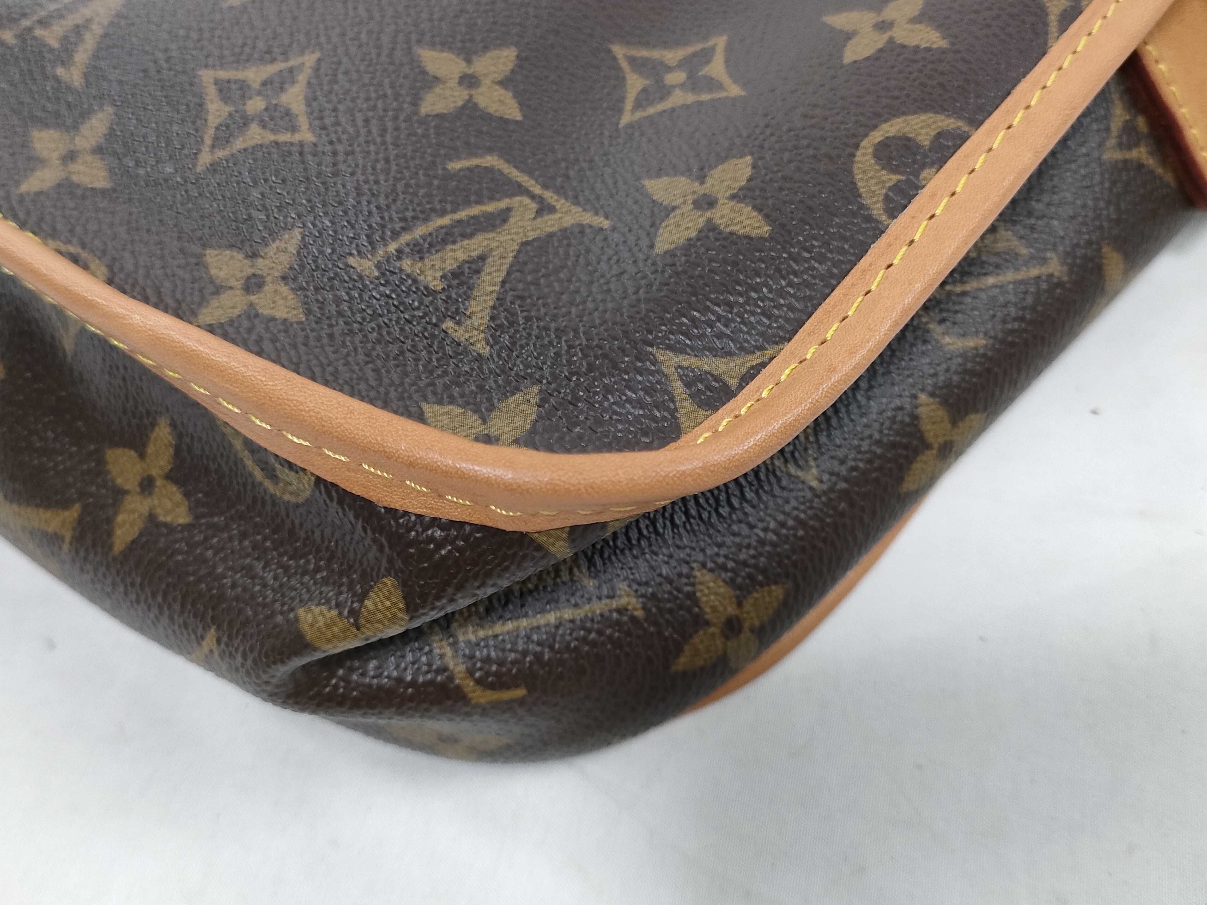 Monogram LV Monogram Messenger Bosphore PM M40106 MI0076 Shoulder Bag — view 4