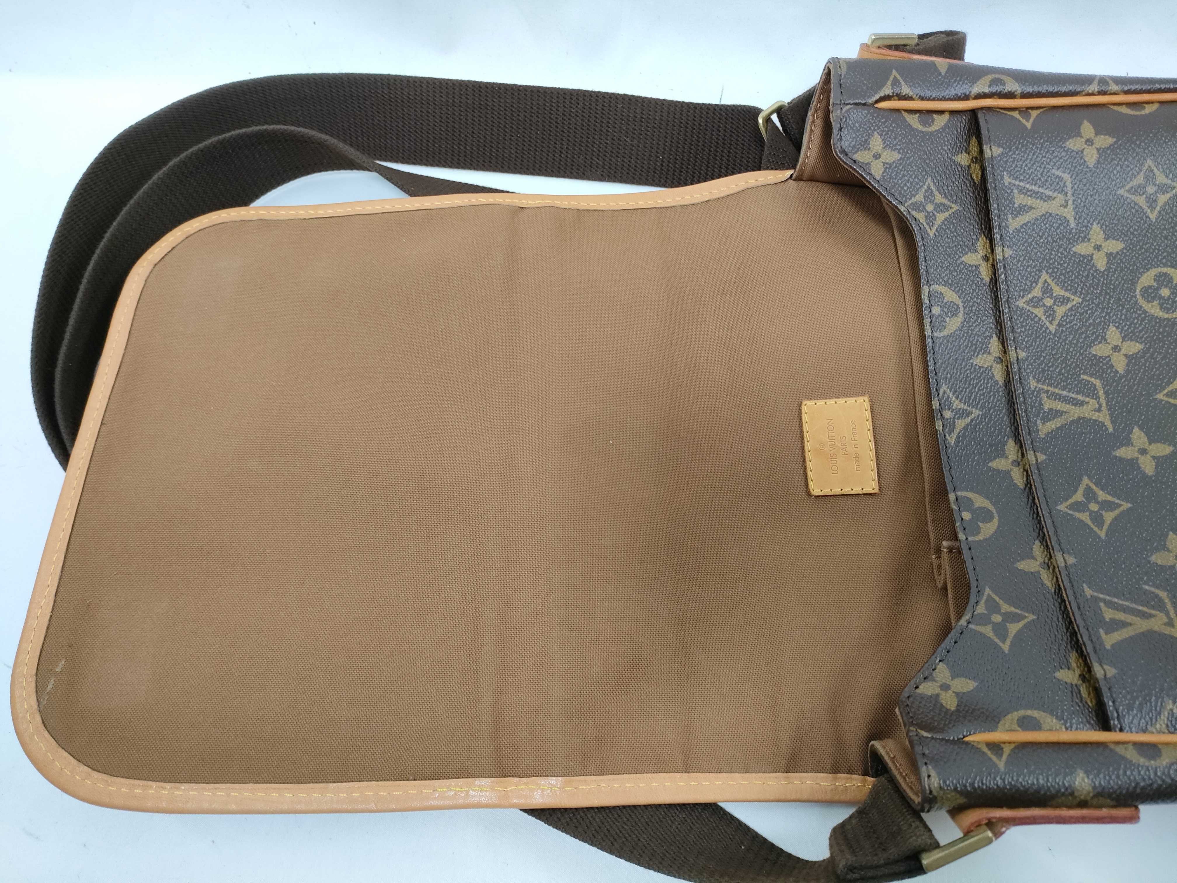 Monogram LV Monogram Messenger Bosphore PM M40106 MI0076 Shoulder Bag — view 10