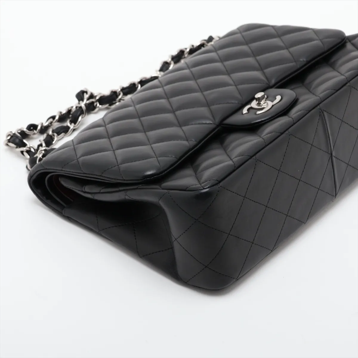 [Individually packaged] Chanel Large Matelassé 30 Lambskin Double Flap Double Chain Bag, Black with Silver Hardware, 15638549, Serial Number 15-series, A58600 — view 4