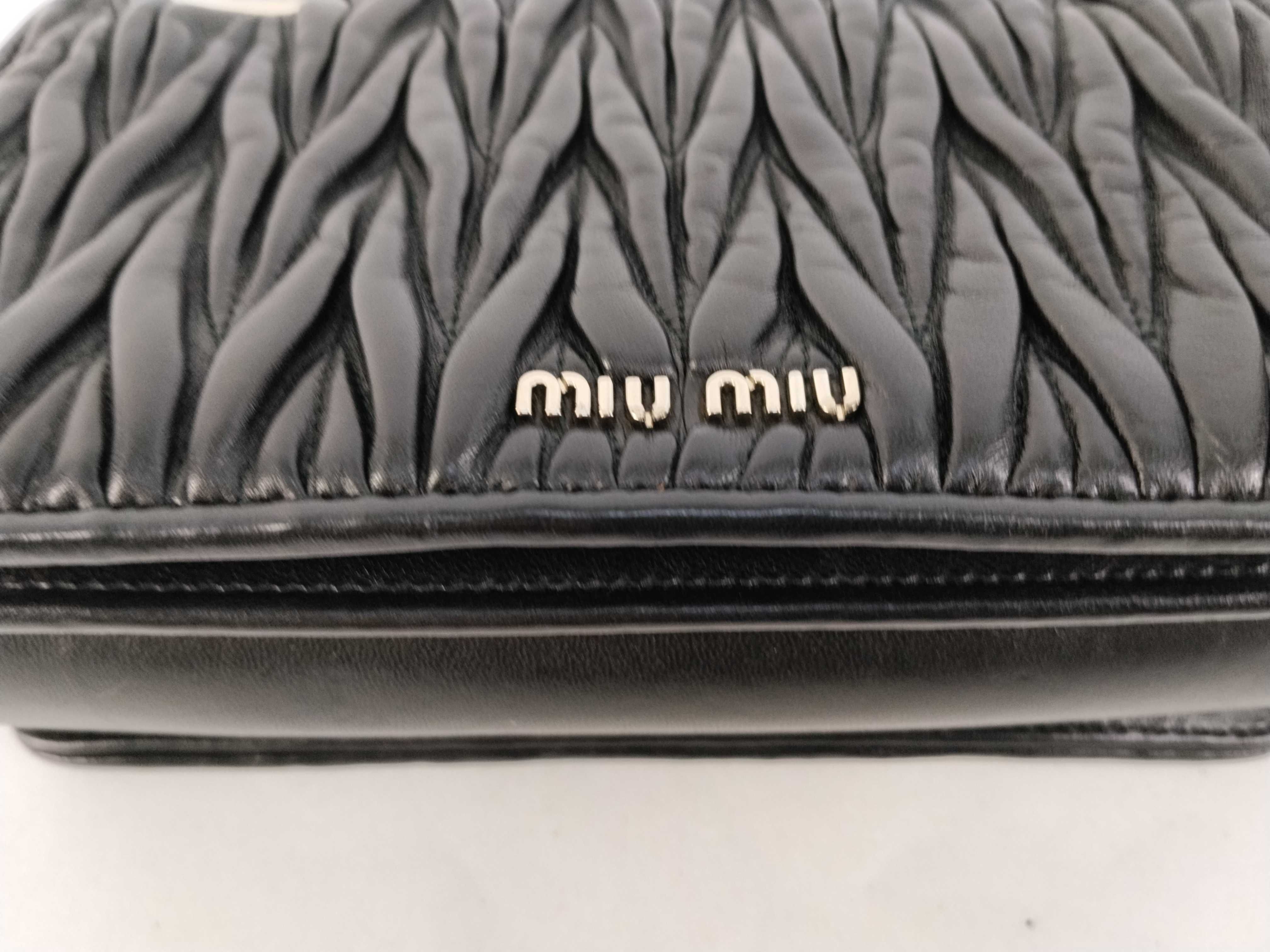 Pleated Nappa Leather Chain Bag Shoulder Bag — view 8