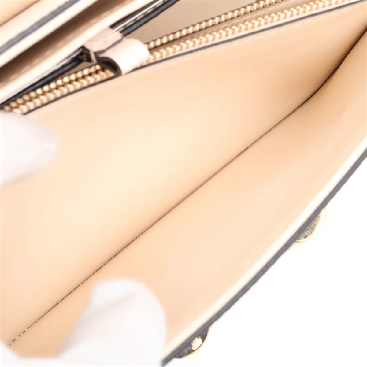 Epi Twist MM - Beige, RFID responsive, with mirror. — view 9