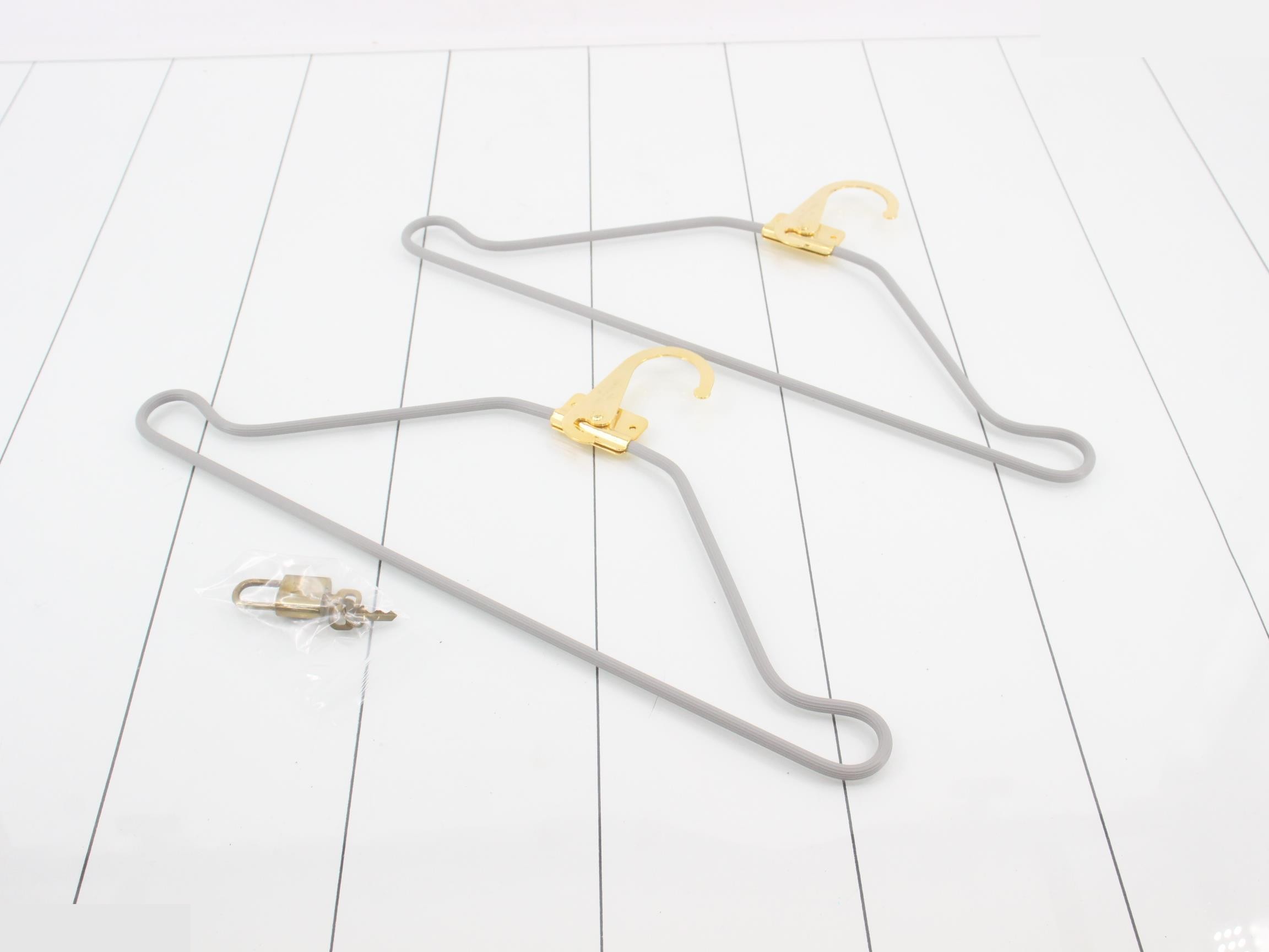 Usporto Abi SP0917 - Includes name tag, key, 2 keys, and 2 hangers. — view 5