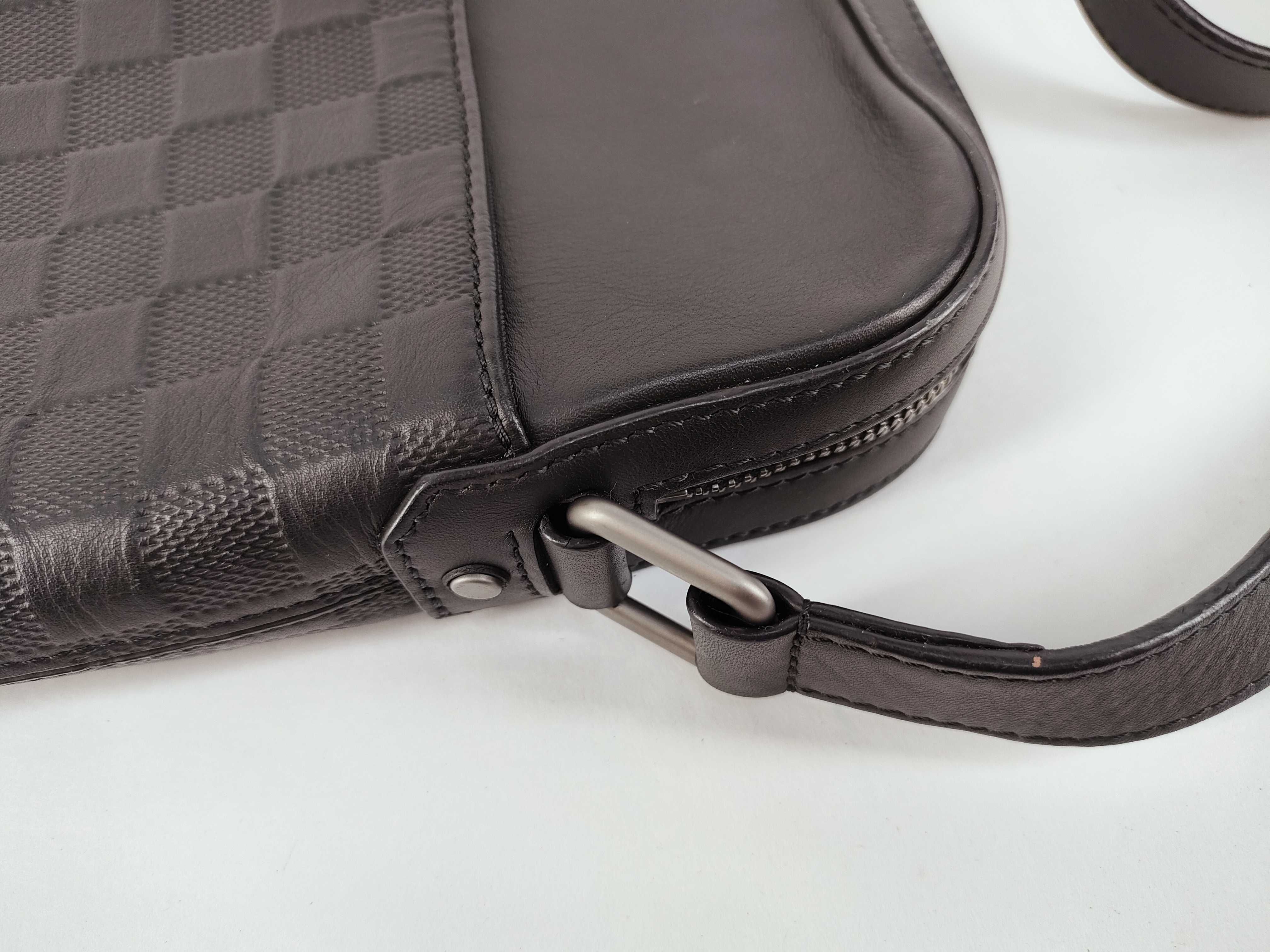 Damier Graphite Pochette District Damier Infini Shoulder Bag — view 5