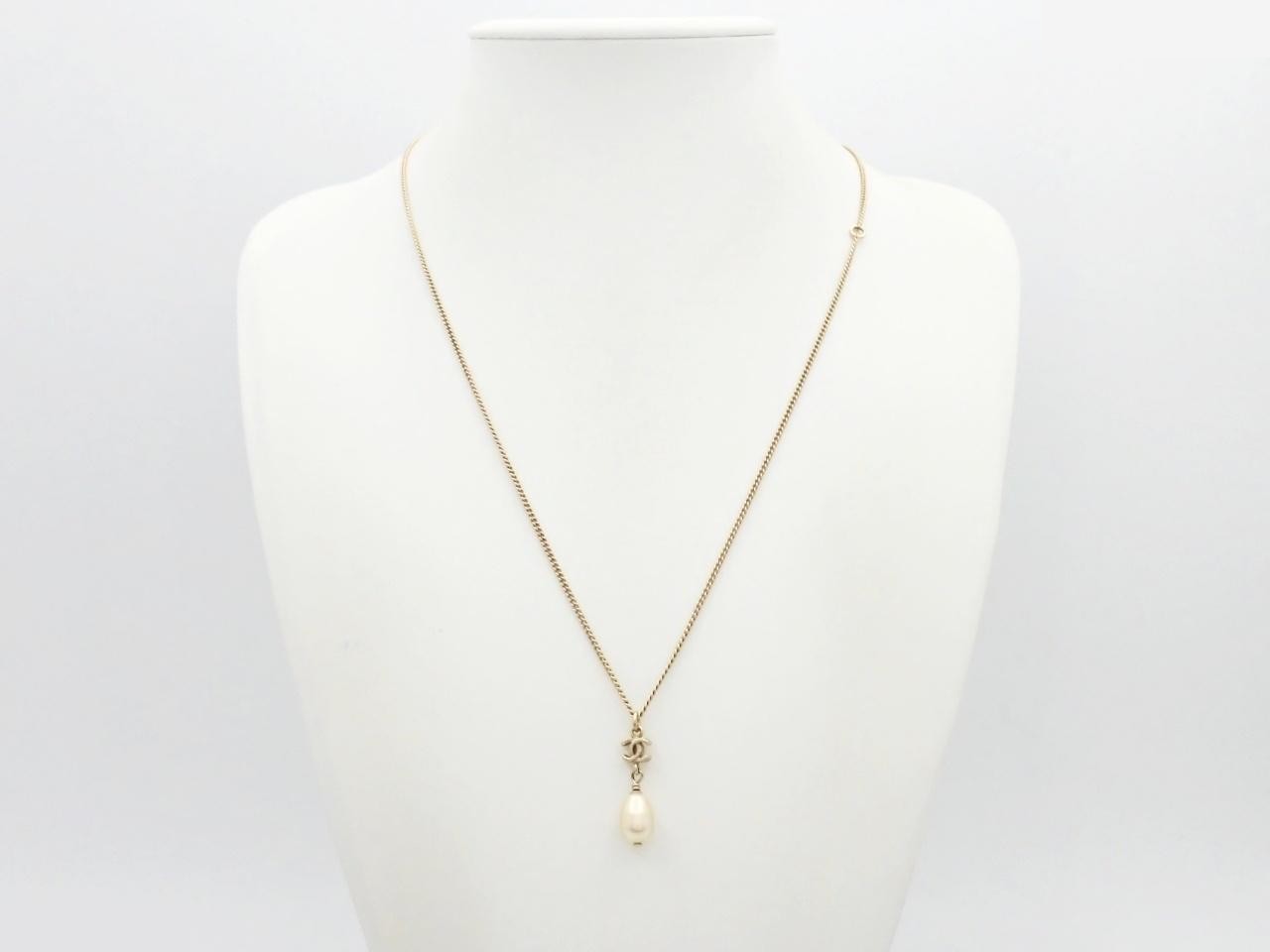 Coco Mark Pearl Necklace, Chain approx. 60cm — view 3
