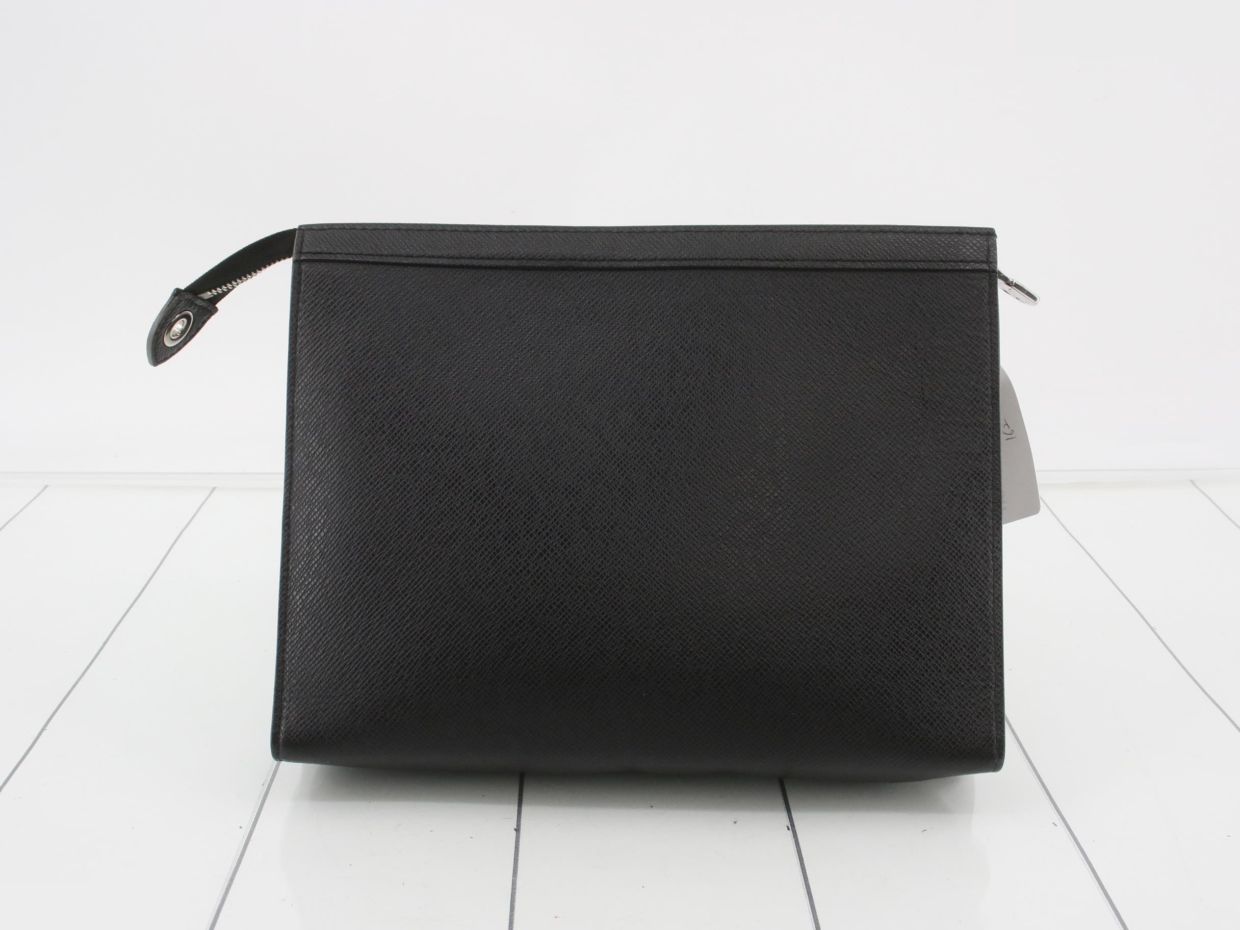 Taiga Pochette Voyage MM Noir Second Bag — view 2
